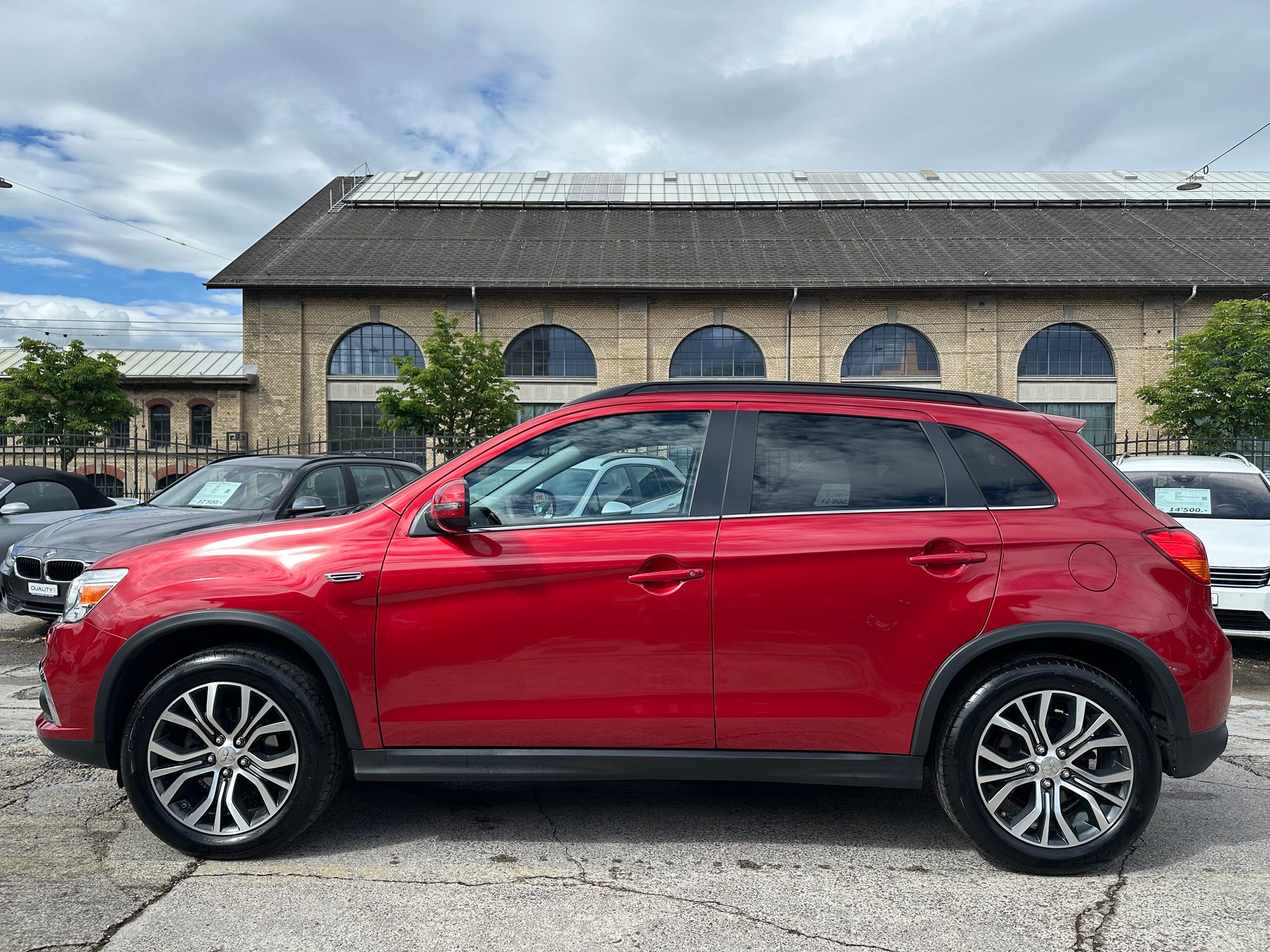 MITSUBISHI ASX 2.2 DID Diamond 4WD Automatic-showroom-element-3