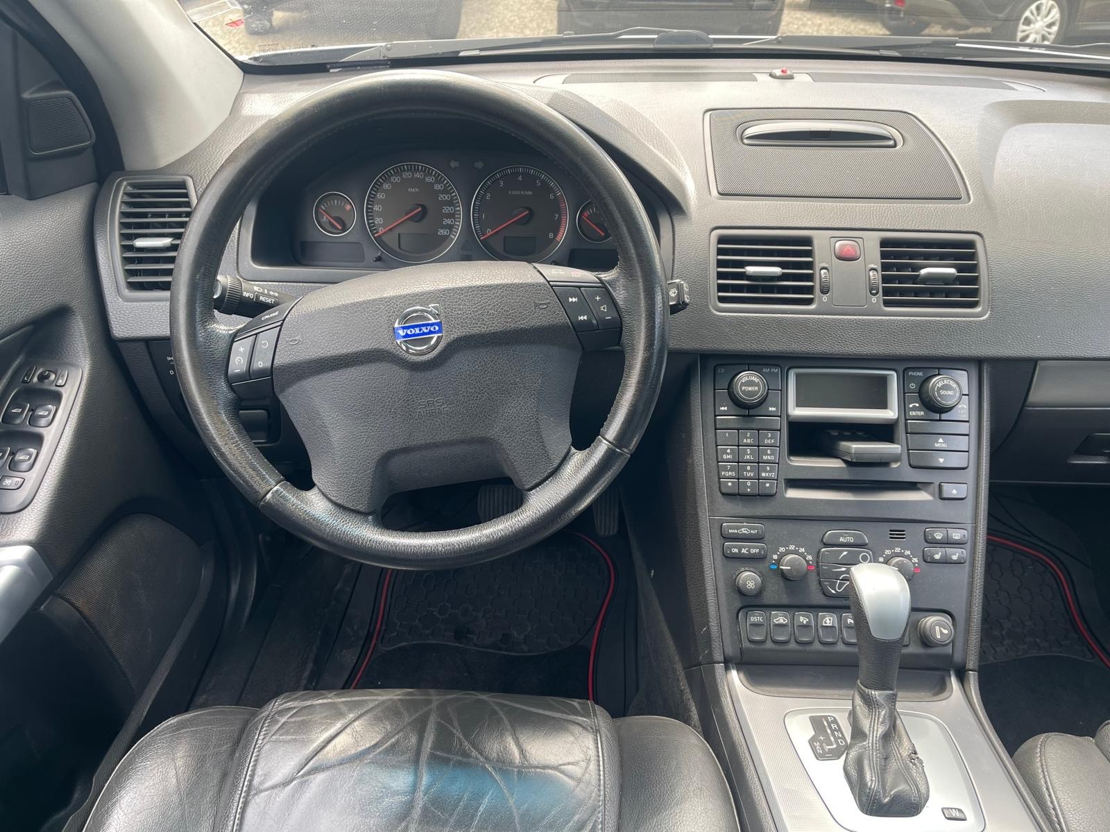 VOLVO XC90 2.5T AWD Geartronic-image-6