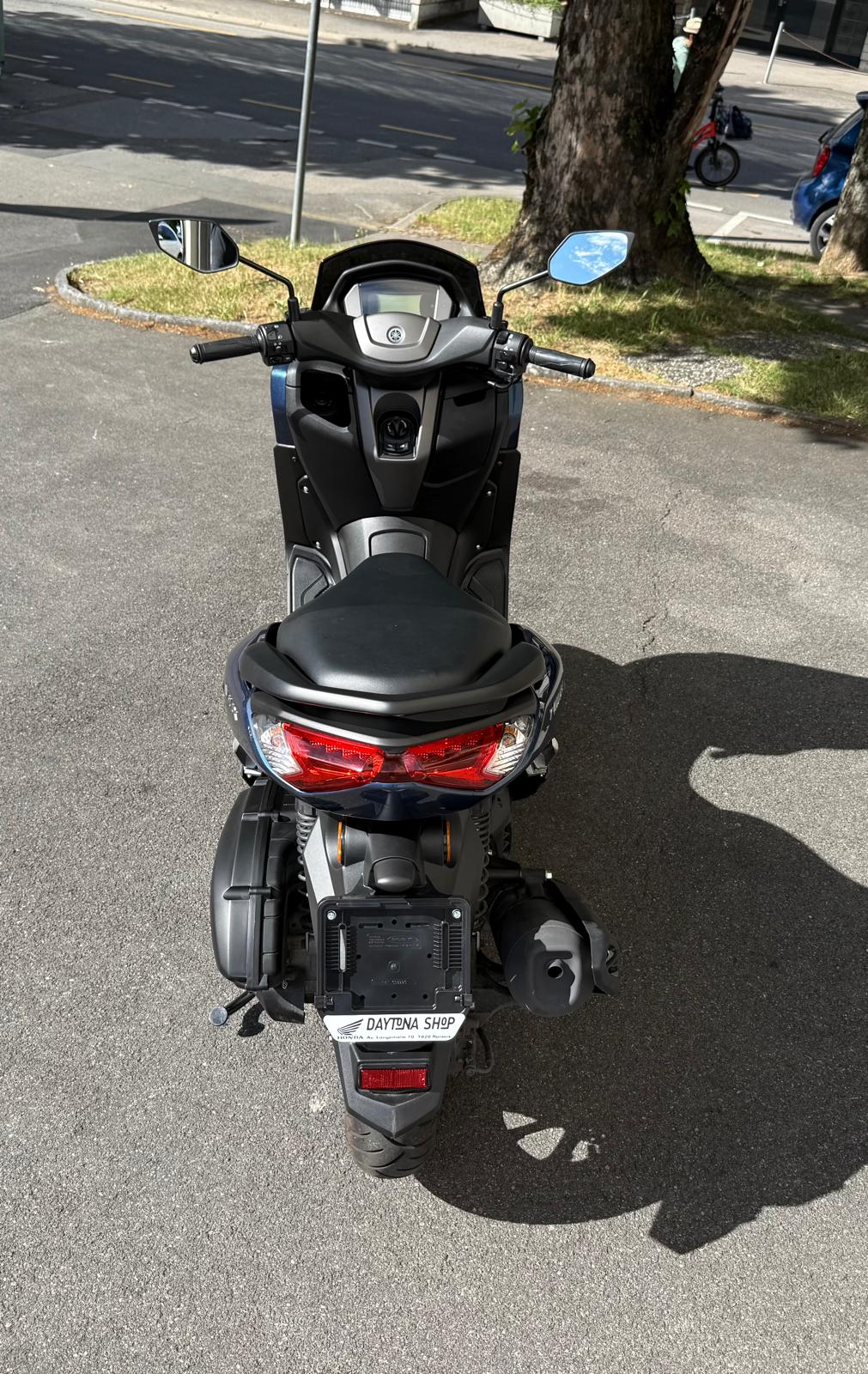 YAMAHA N-Max GPD 125-image-8