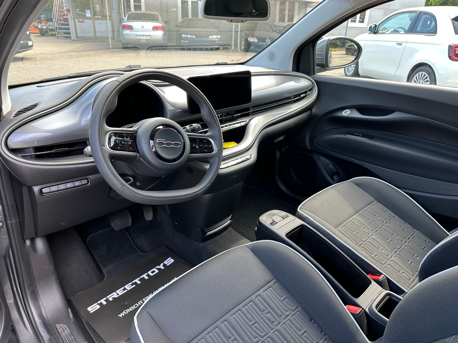 FIAT 500 electric 87 kW Cult-image-6