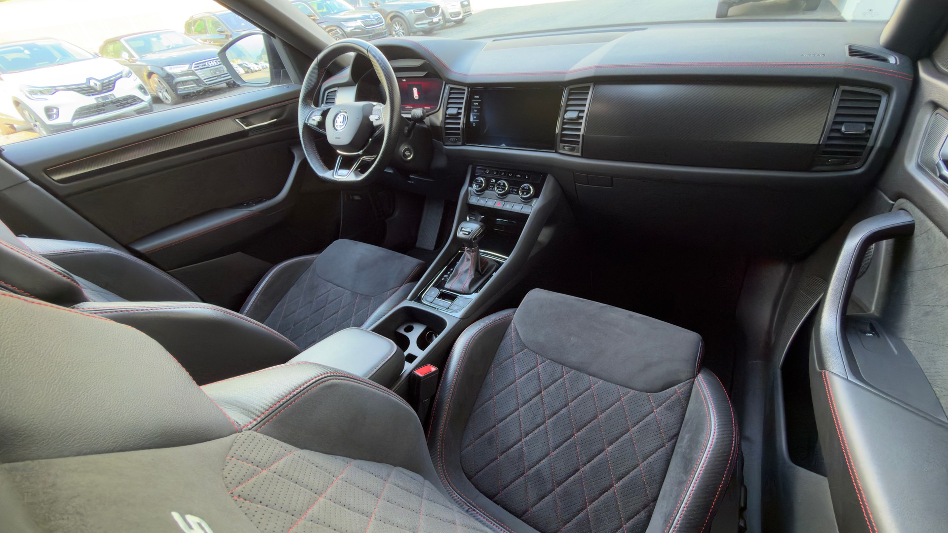 SKODA Kodiaq 2.0 TSI RS DSG-image-10