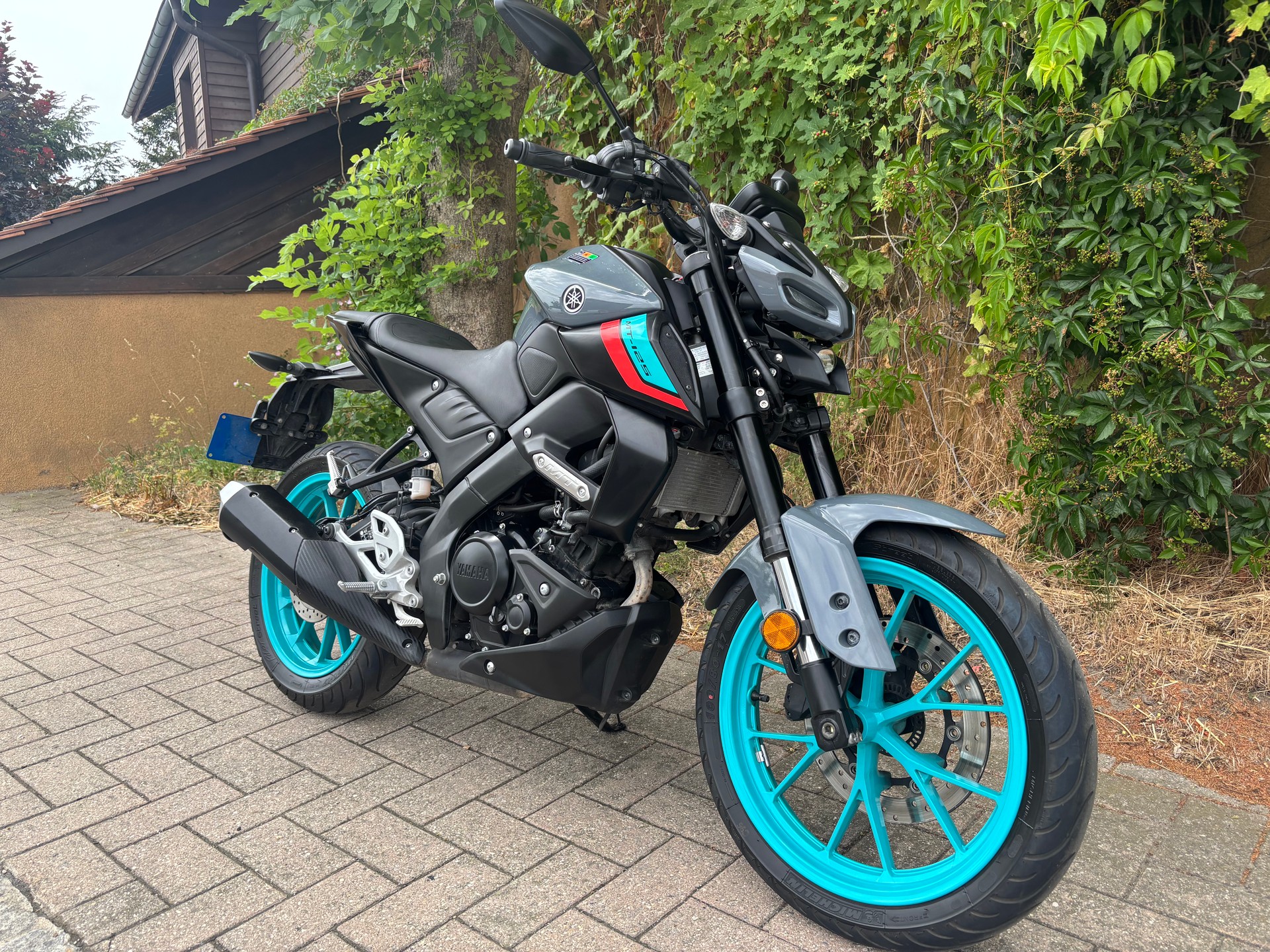 YAMAHA MT-125 ABS-image-1