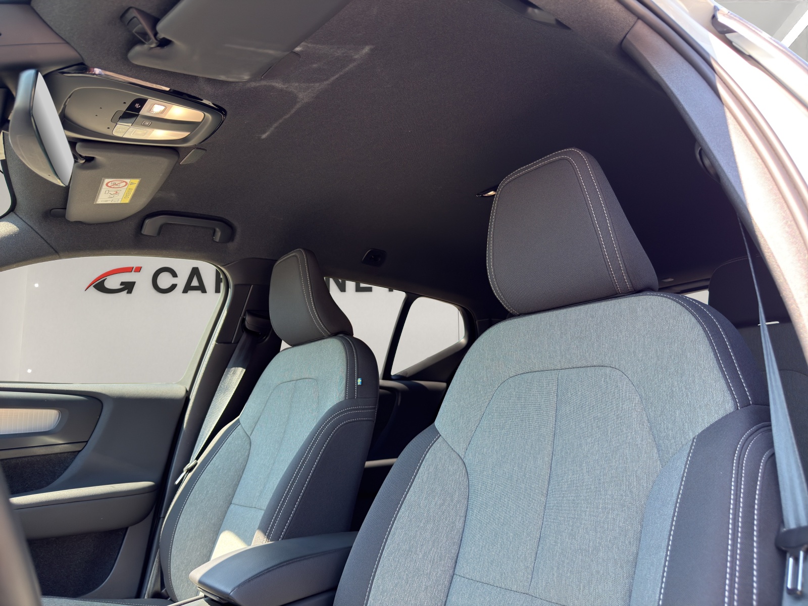 VOLVO XC40 2.0 B4 MH Plus Dark-image-10