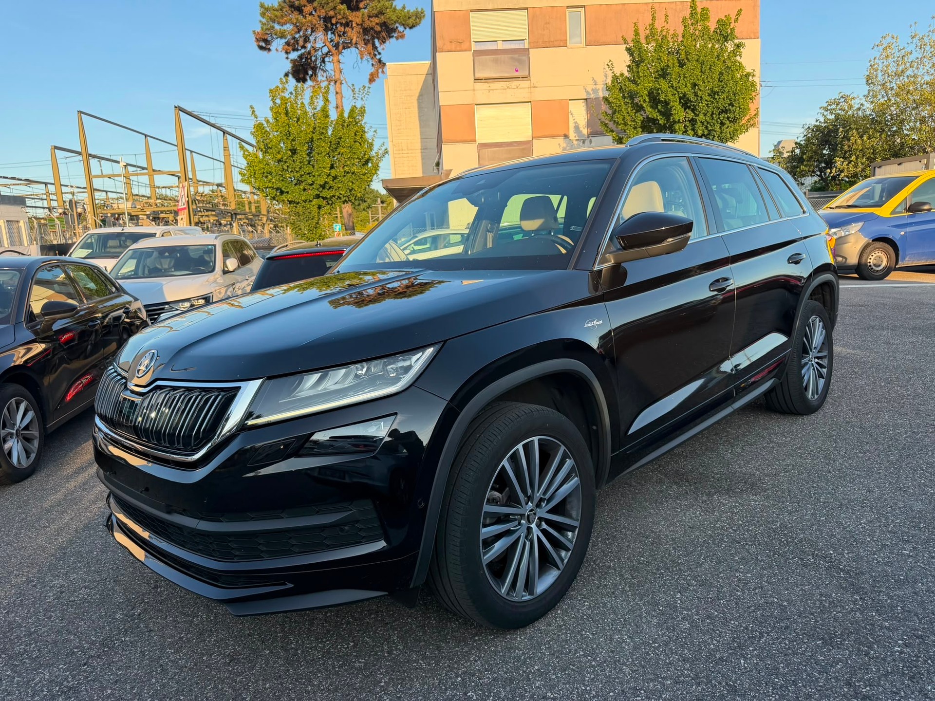 SKODA Kodiaq 2.0 TSI 4x4 L&K garantie 2 ans FULL OPTIONS 🇨🇭-showroom-element-1