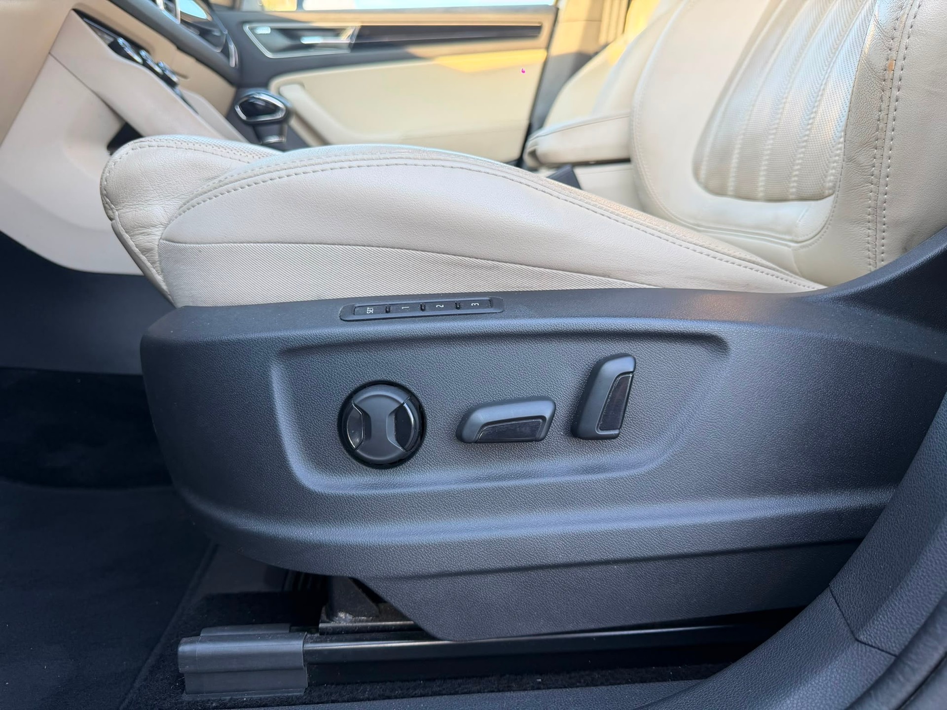 SKODA Kodiaq 2.0 TSI 4x4 L&K garantie 2 ans FULL OPTIONS 🇨🇭-image-11