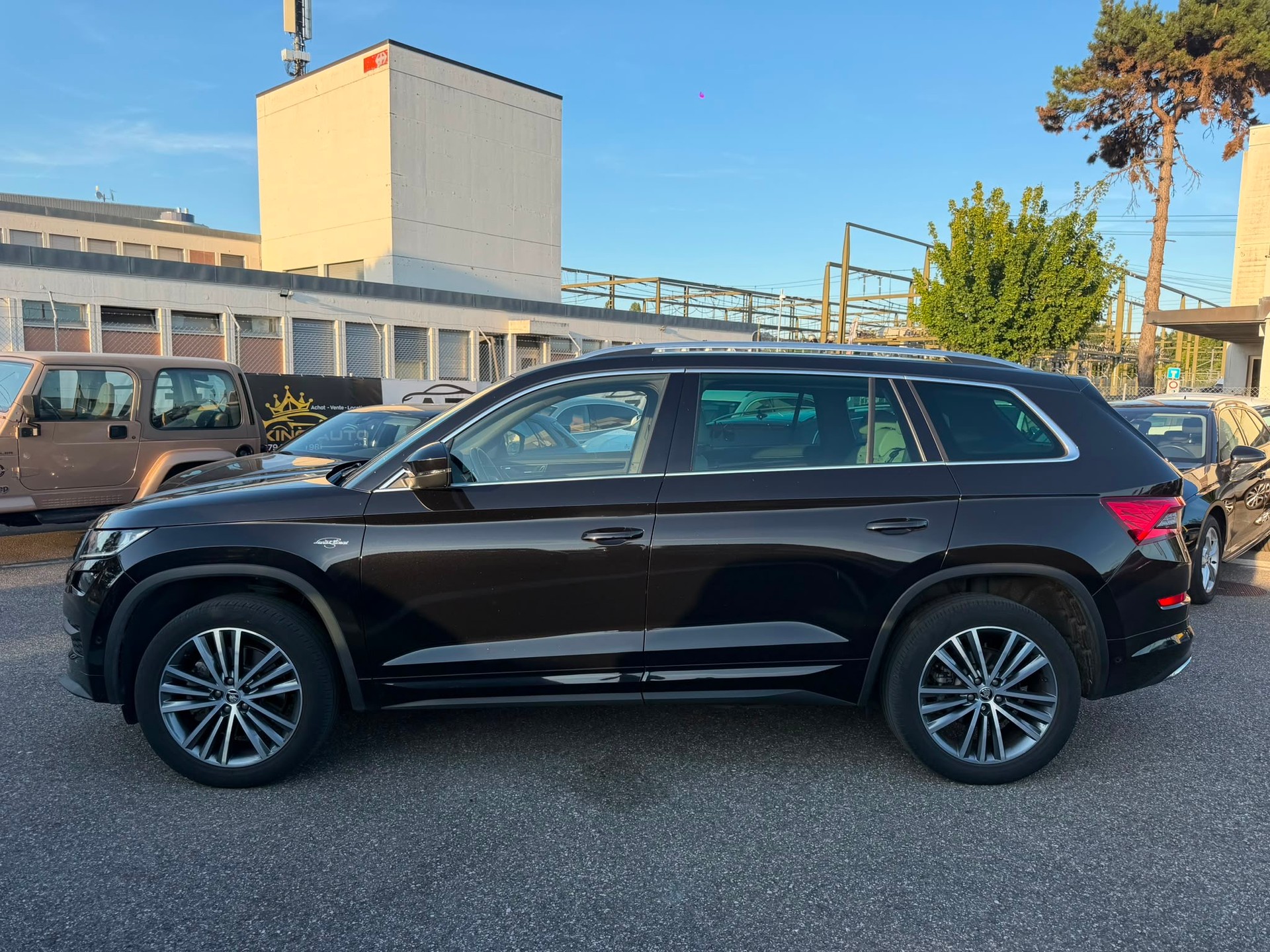 SKODA Kodiaq 2.0 TSI 4x4 L&K garantie 2 ans FULL OPTIONS 🇨🇭-showroom-element-2