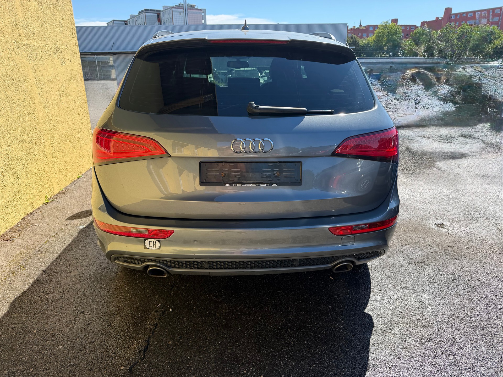 AUDI Q5 3.0 TDI quattro S-tronic-image-4