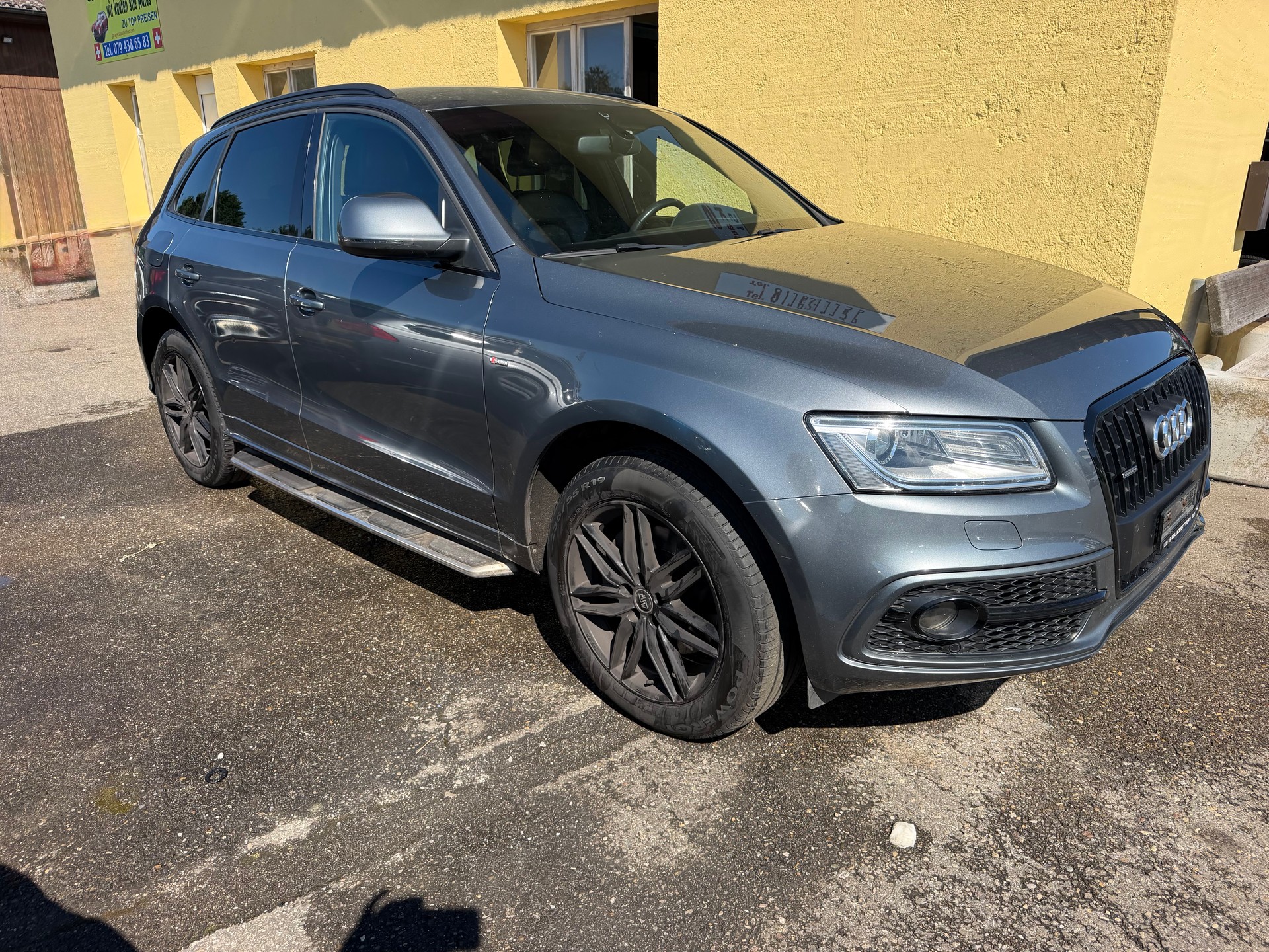 AUDI Q5 3.0 TDI quattro S-tronic-showroom-element-2