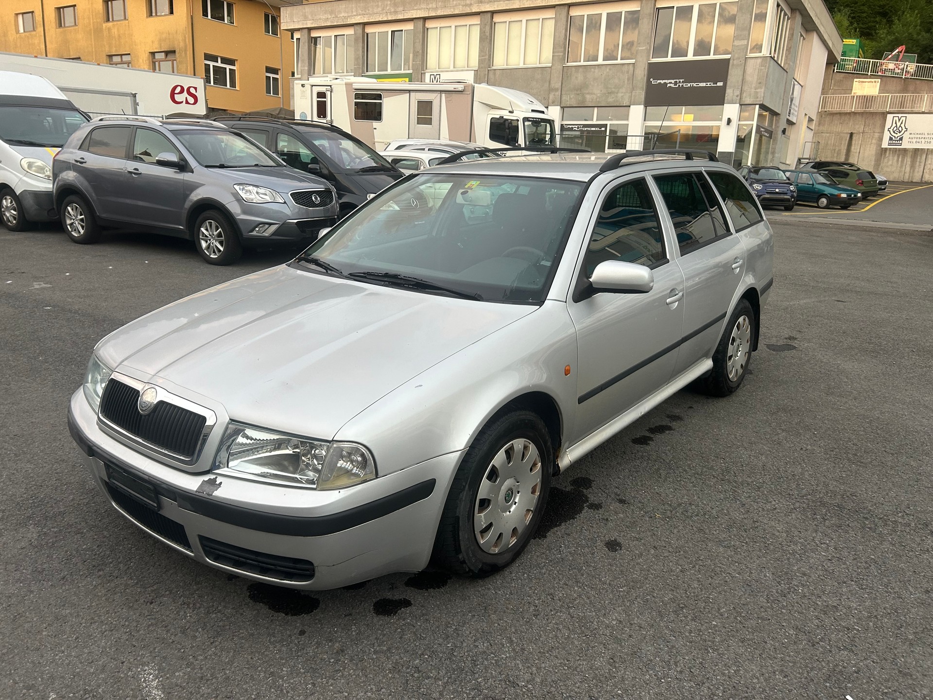 SKODA Octavia 1.9 TDI Tour-image-1