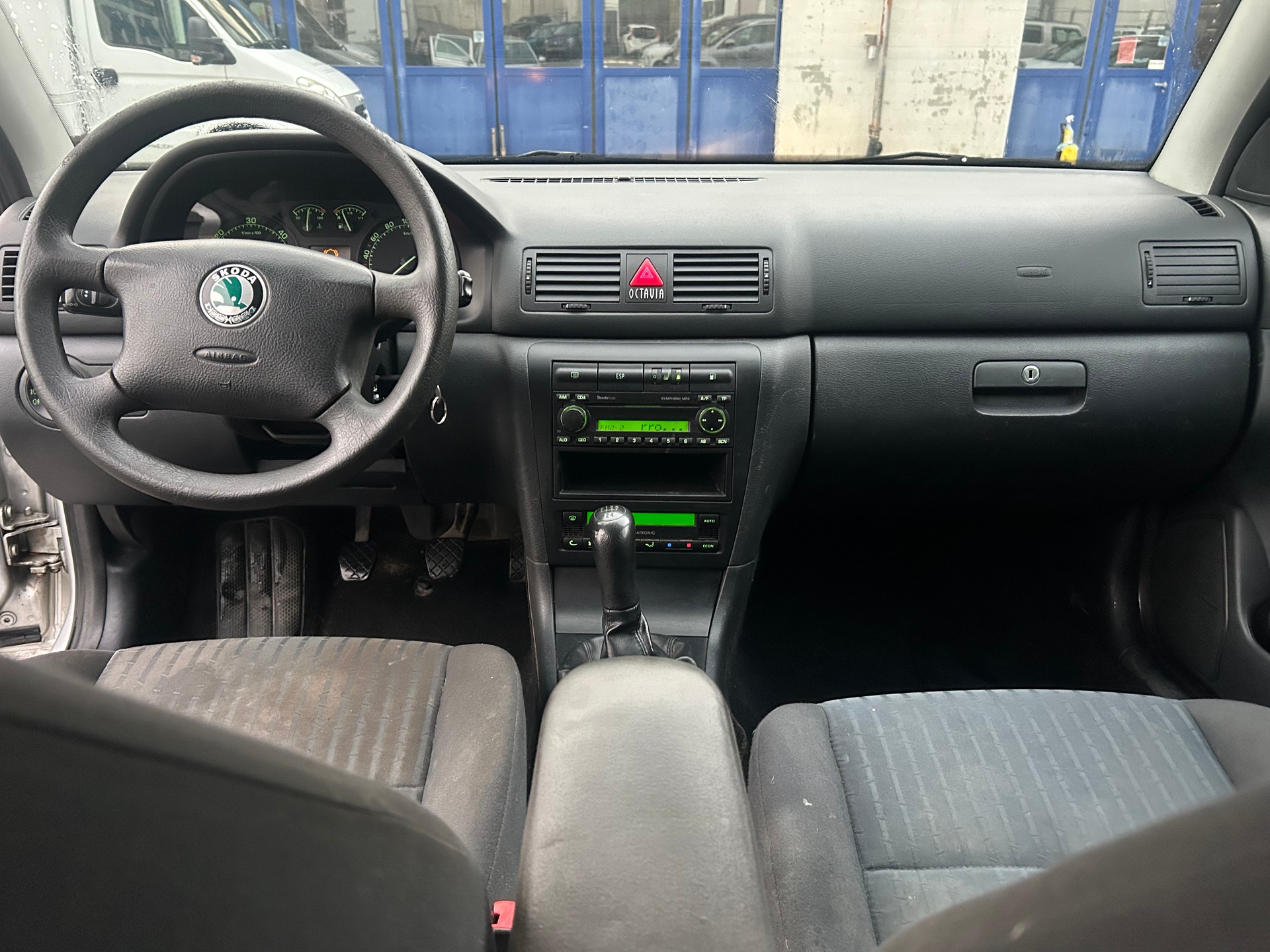 SKODA Octavia 1.9 TDI Tour-image-5