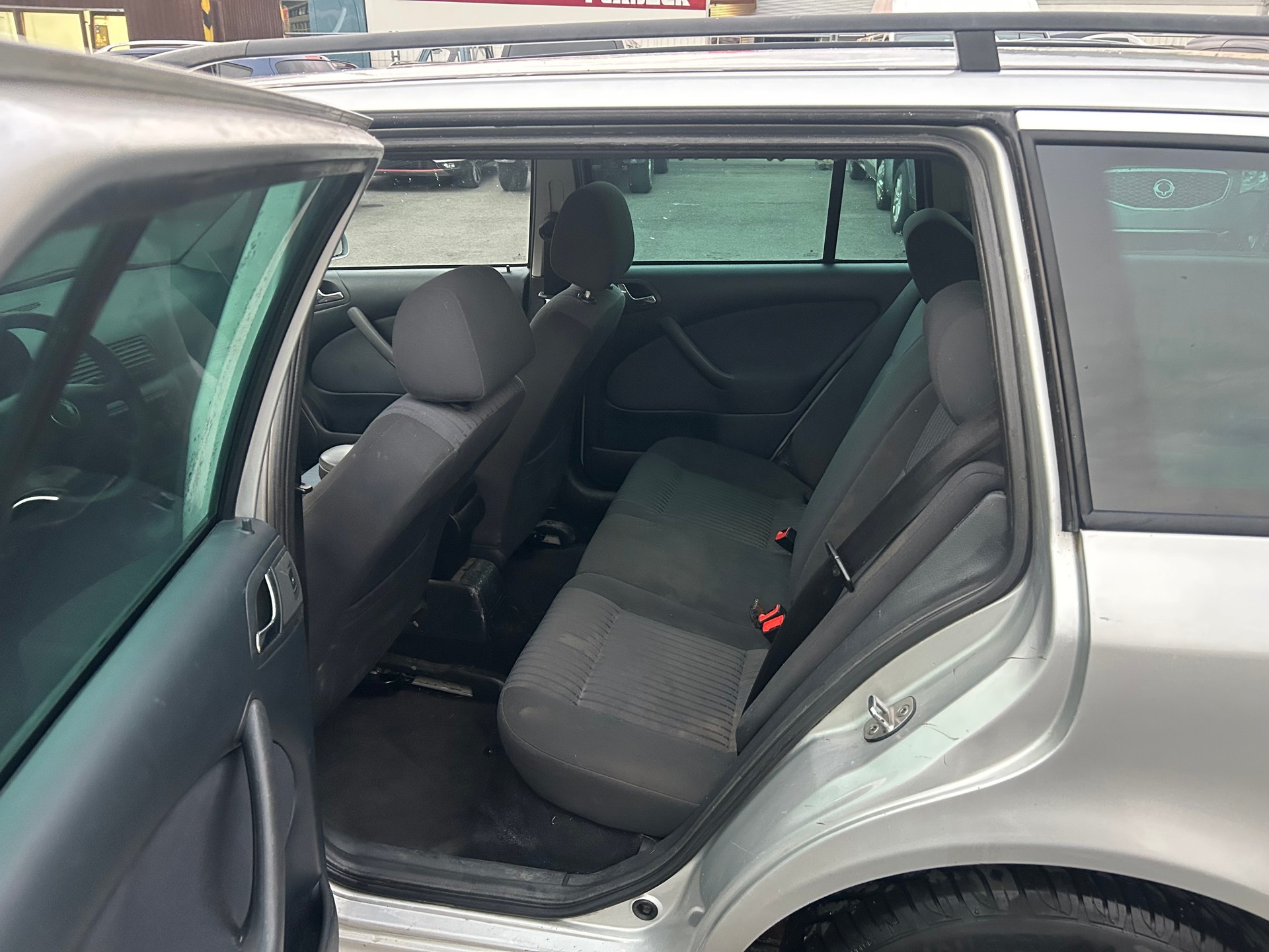 SKODA Octavia 1.9 TDI Tour-image-9