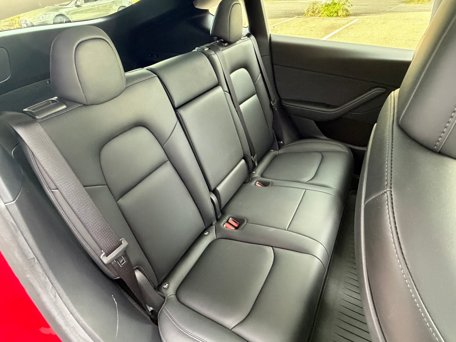 TESLA Long Range AWD-image-9