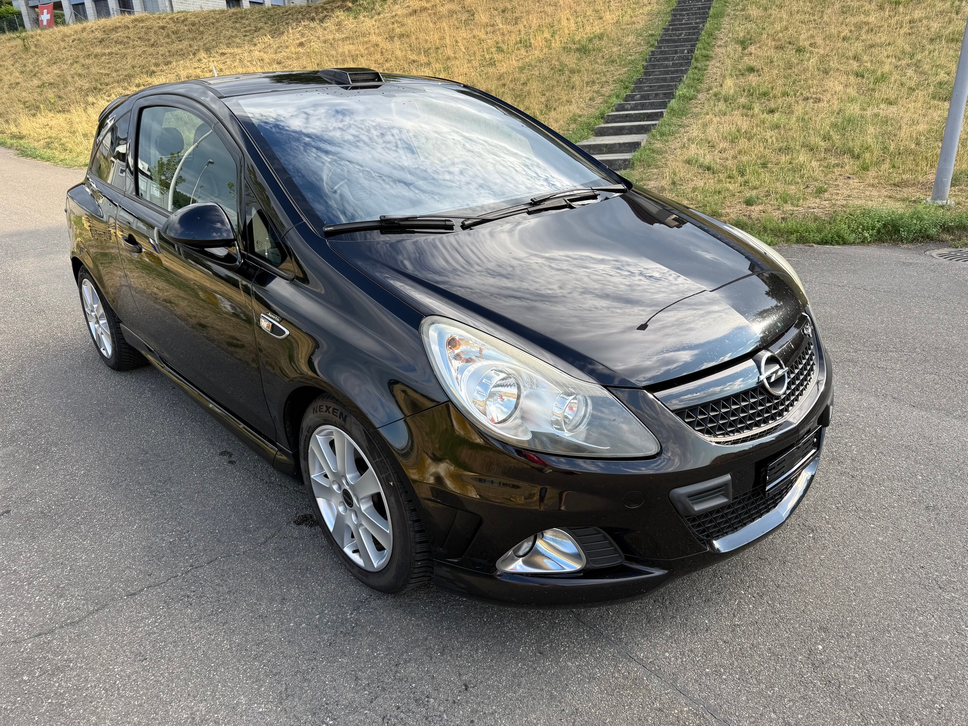 OPEL Corsa 1.6 Turbo OPC-image-1