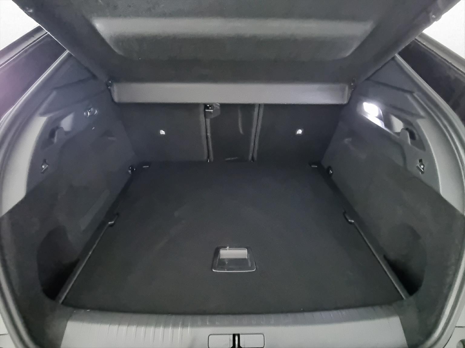 PEUGEOT 3008 145 Hybrid GT Automat-image-15