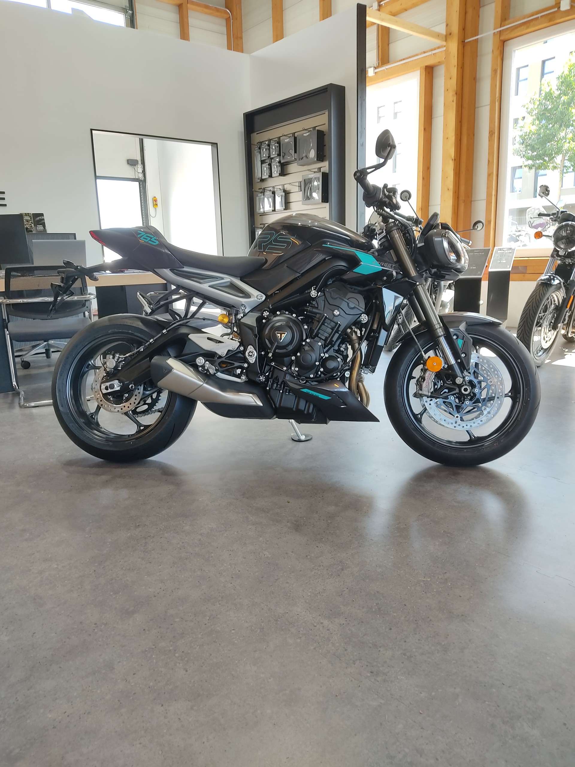 TRIUMPH Street Triple 765 RS-image-1