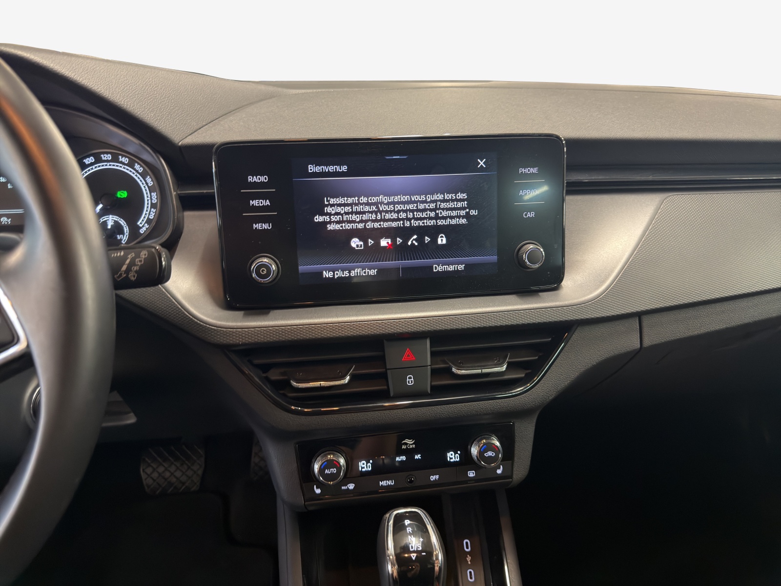 SKODA Kamiq 1.0 TSI Ambition DSG-image-10