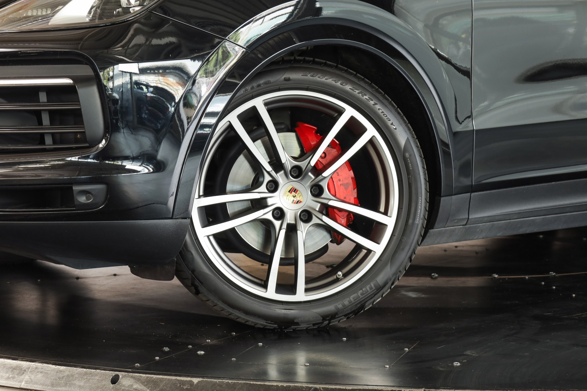 PORSCHE Cayenne-image-16