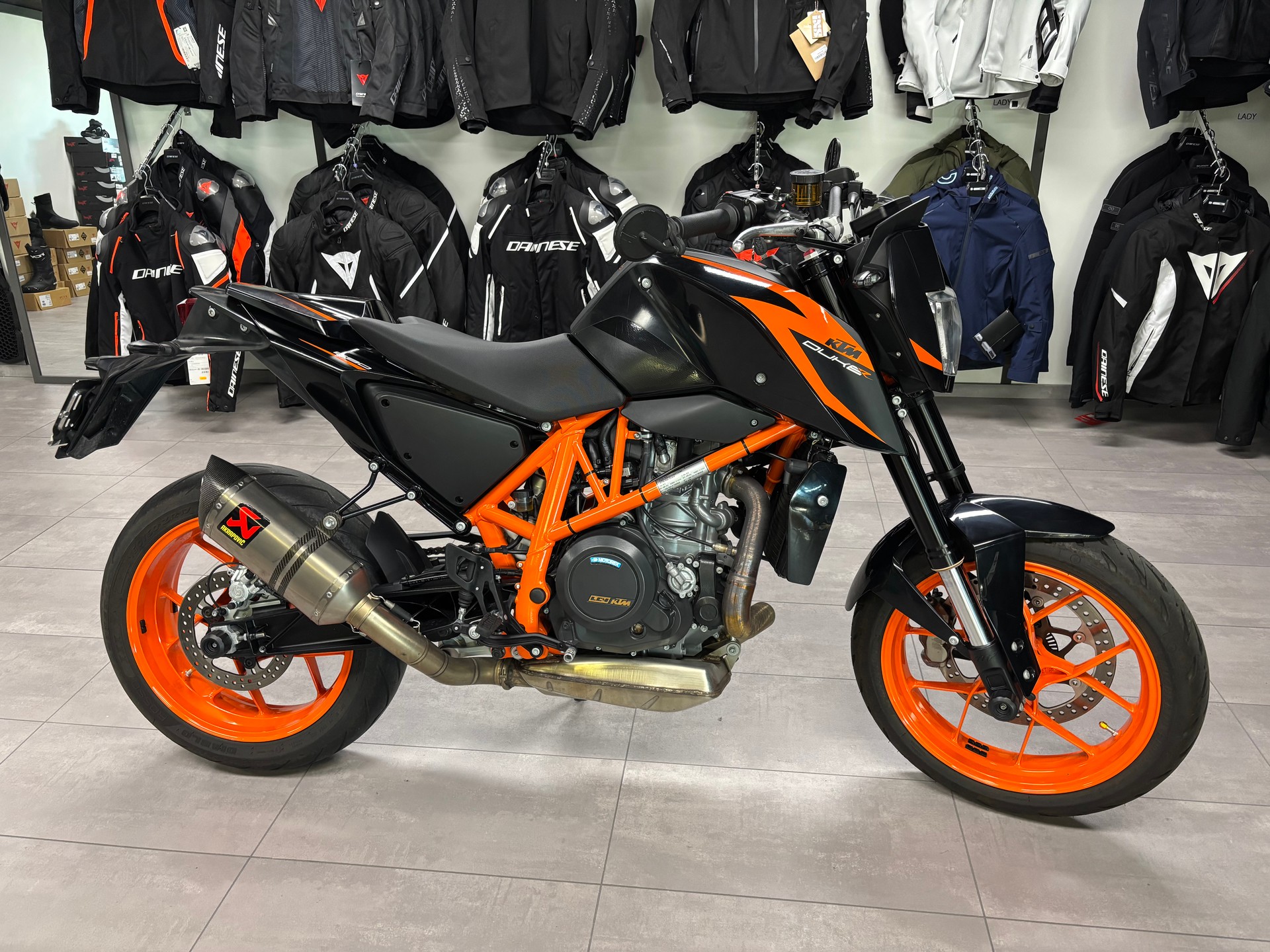 KTM 690 Duke R ABS-image-0