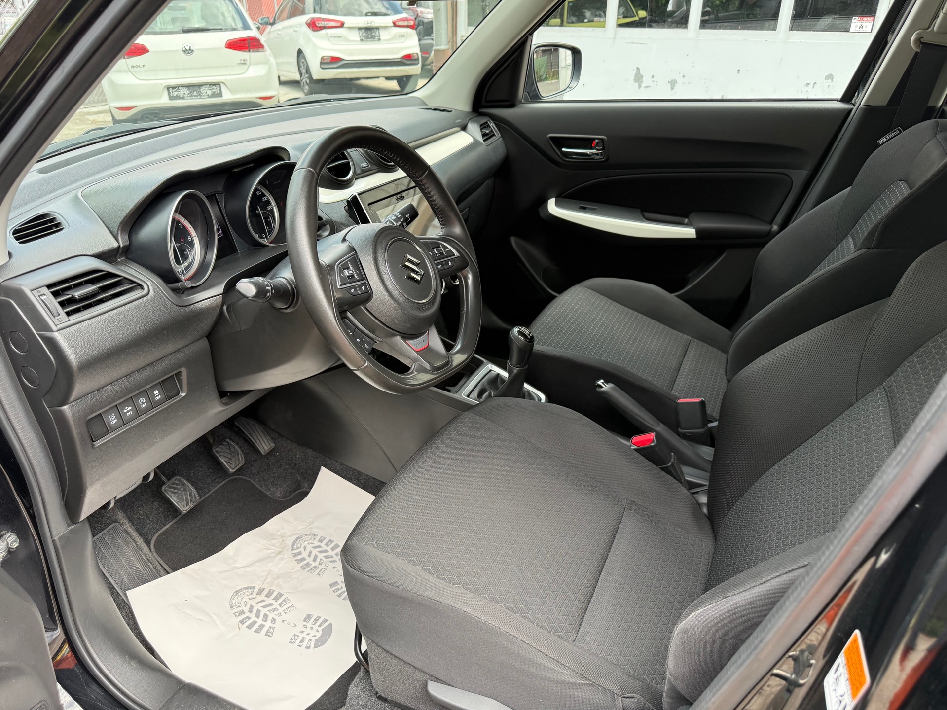 SUZUKI Swift 1.2i Piz Sulai Top Hybrid Allgrip 4x4 ( Visite du jour-Garantie-Service à jour )-image-6