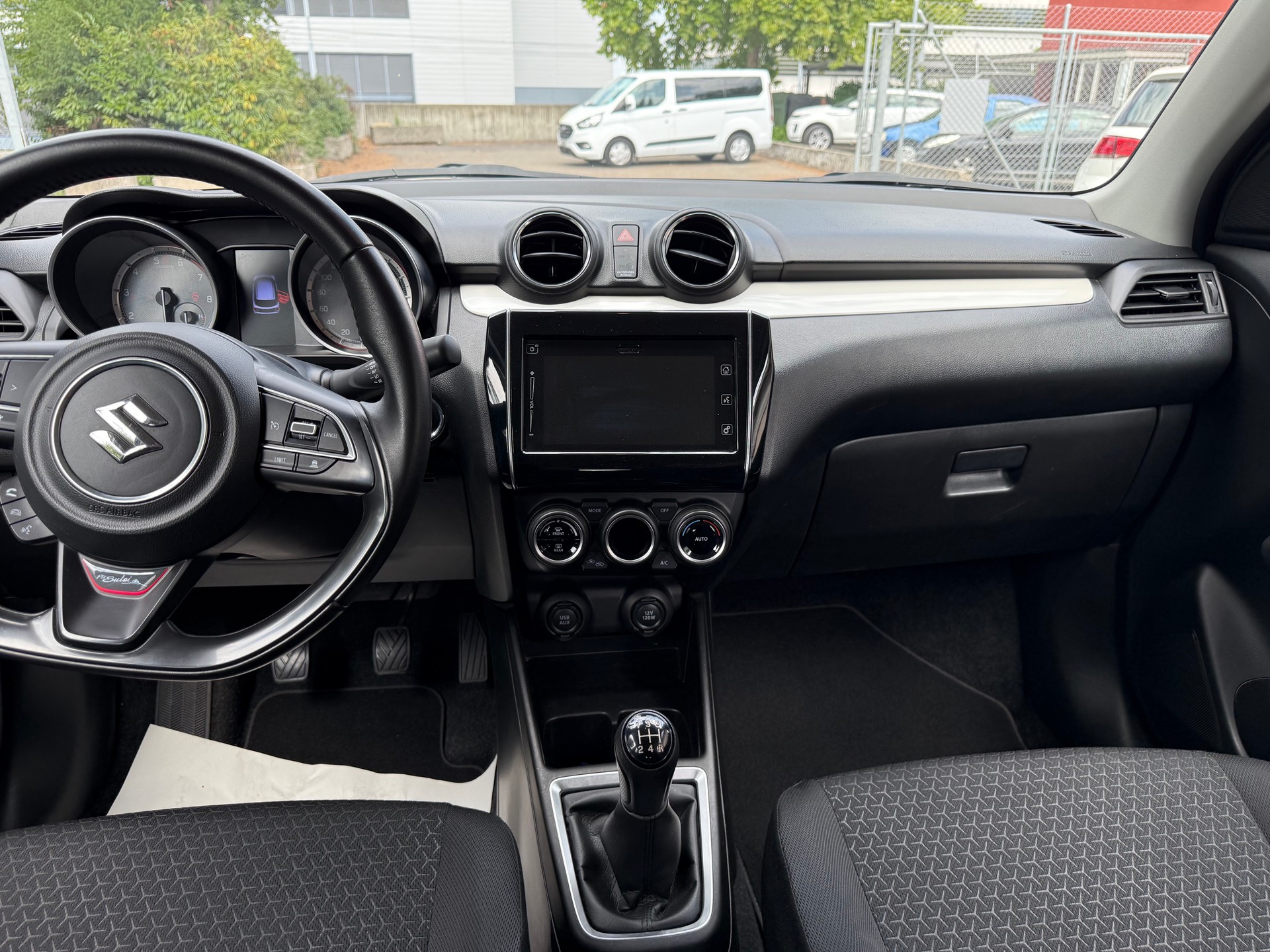 SUZUKI Swift 1.2i Piz Sulai Top Hybrid Allgrip 4x4 ( Visite du jour-Garantie-Service à jour )-image-11
