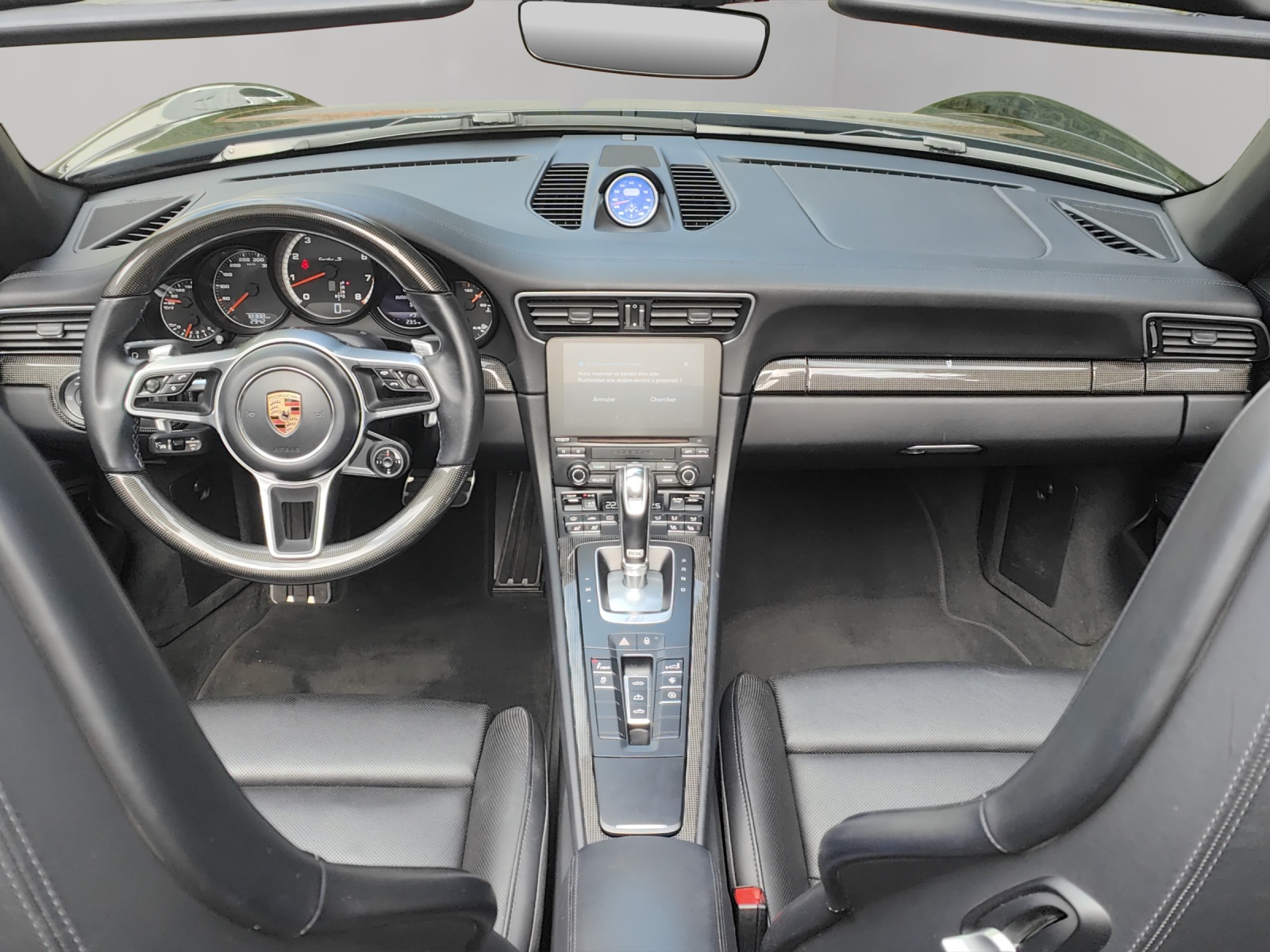 PORSCHE 911 Turbo S Cabrio PDK-image-9