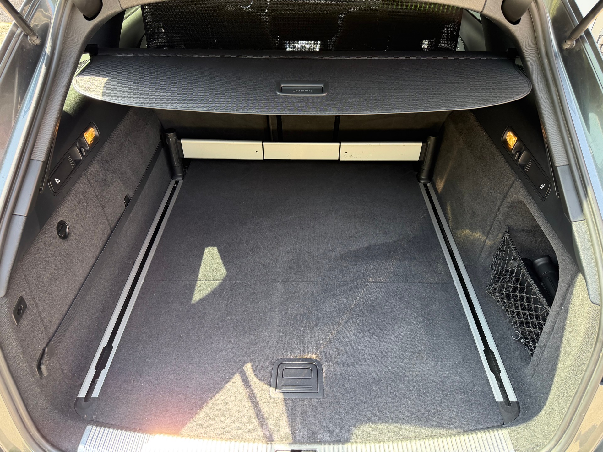 AUDI A6 Avant 3.0 TDI V6 quattro S-tronic-image-25
