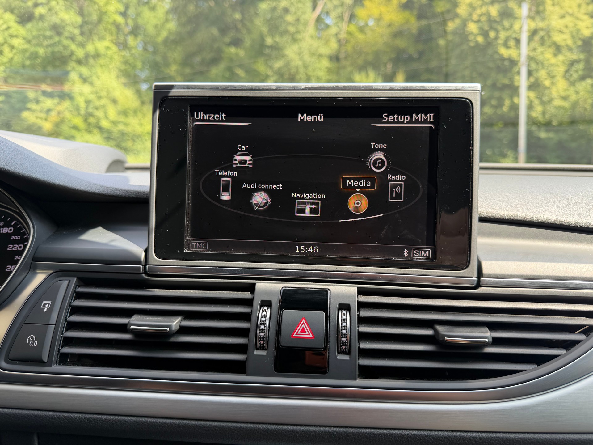 AUDI A6 Avant 3.0 TDI V6 quattro S-tronic-image-15