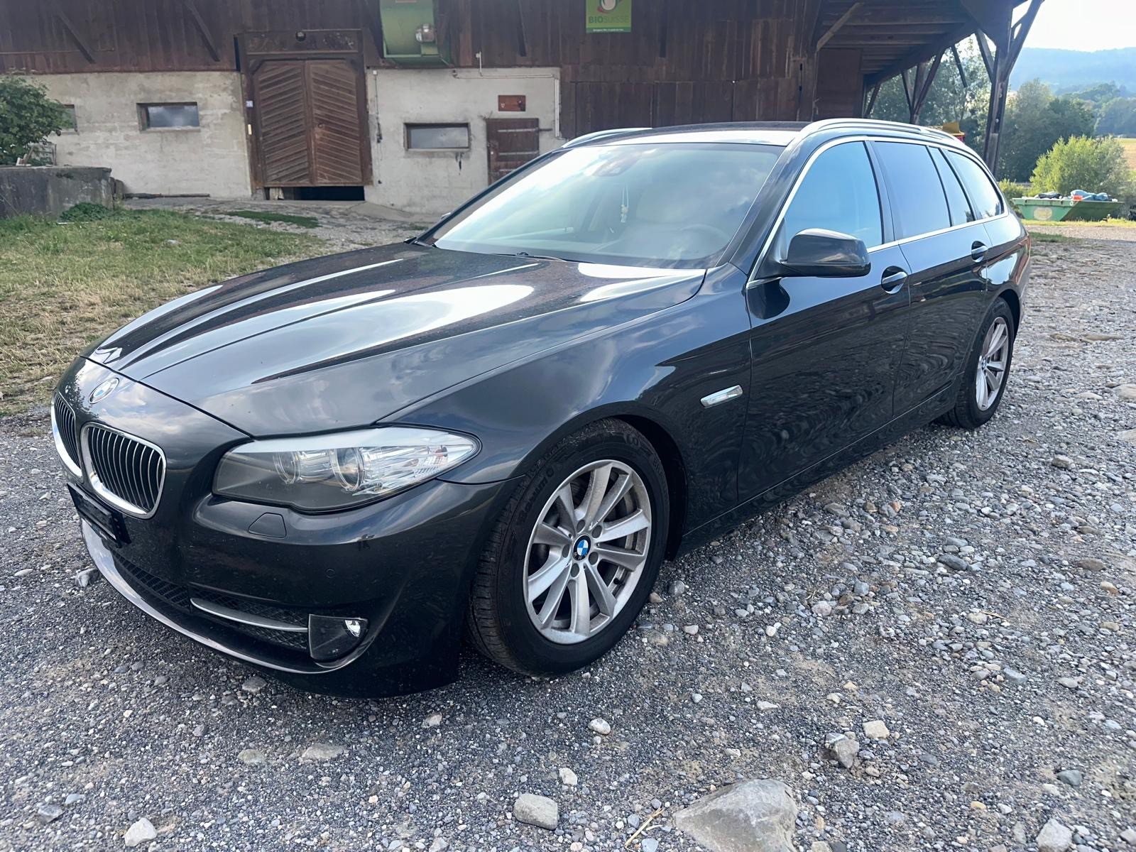 BMW 523i Touring Steptronic