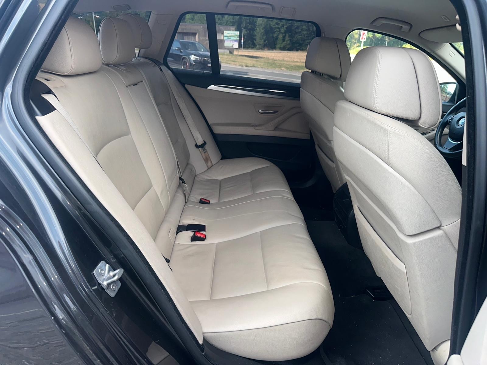 BMW 523i Touring Steptronic-image-6