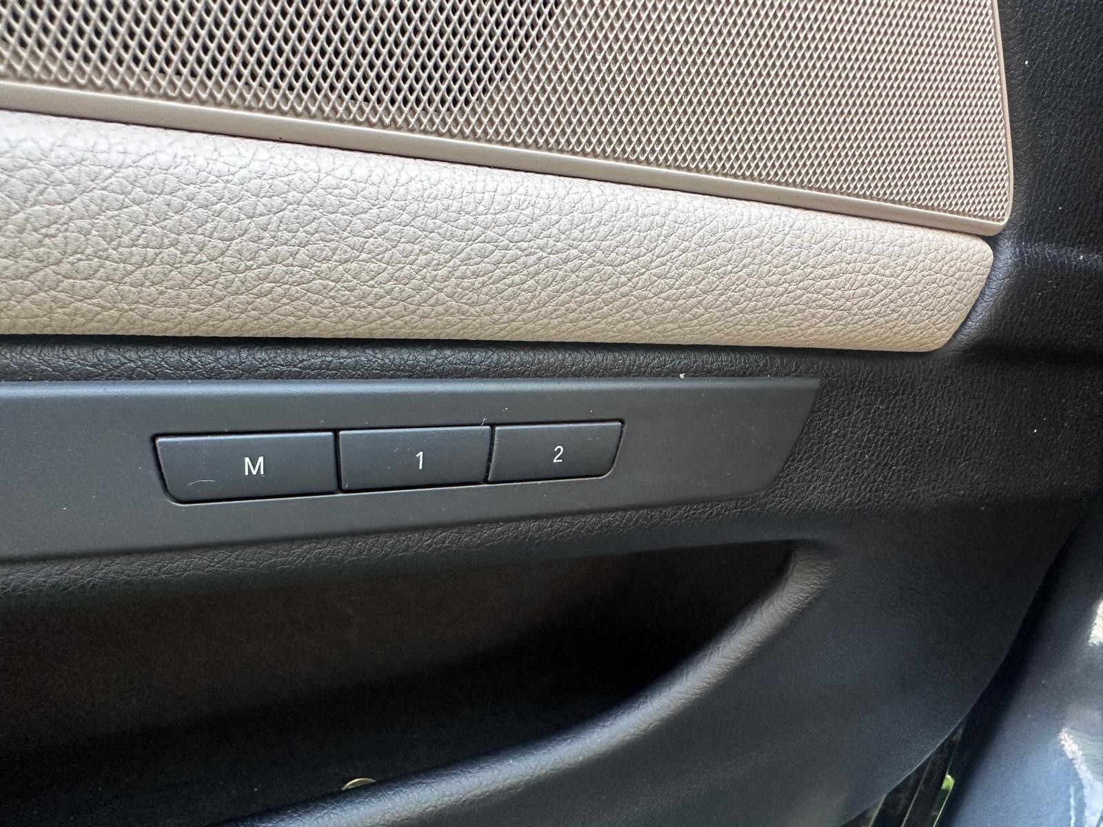 BMW 523i Touring Steptronic-image-12
