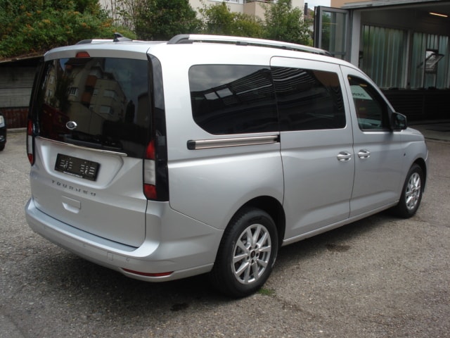 FORD Grand Tourneo Connect 2.0 EcoBlue Titanium Automat-image-6