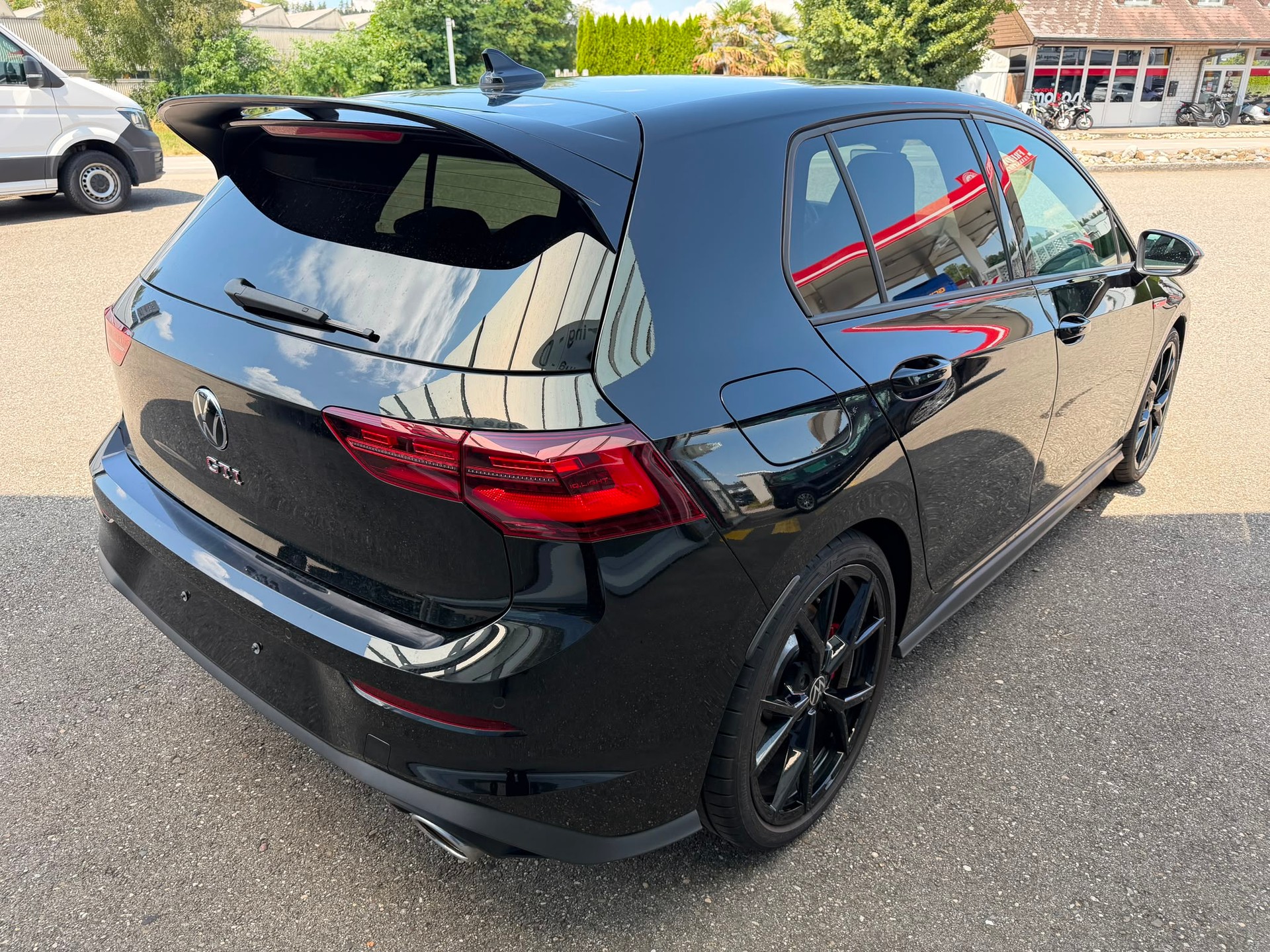 VW Golf 2.0 TSI GTI Clubsport DSG-image-4