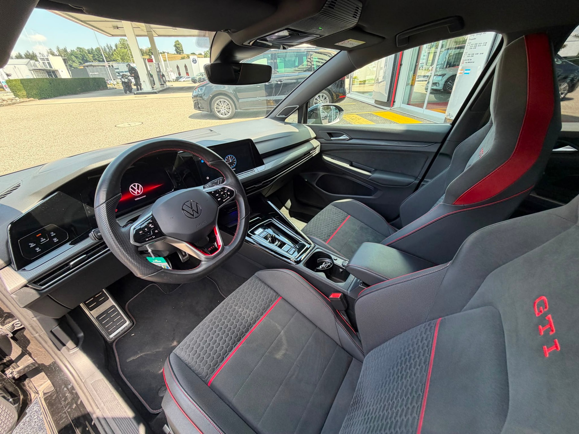 VW Golf 2.0 TSI GTI Clubsport DSG-image-10