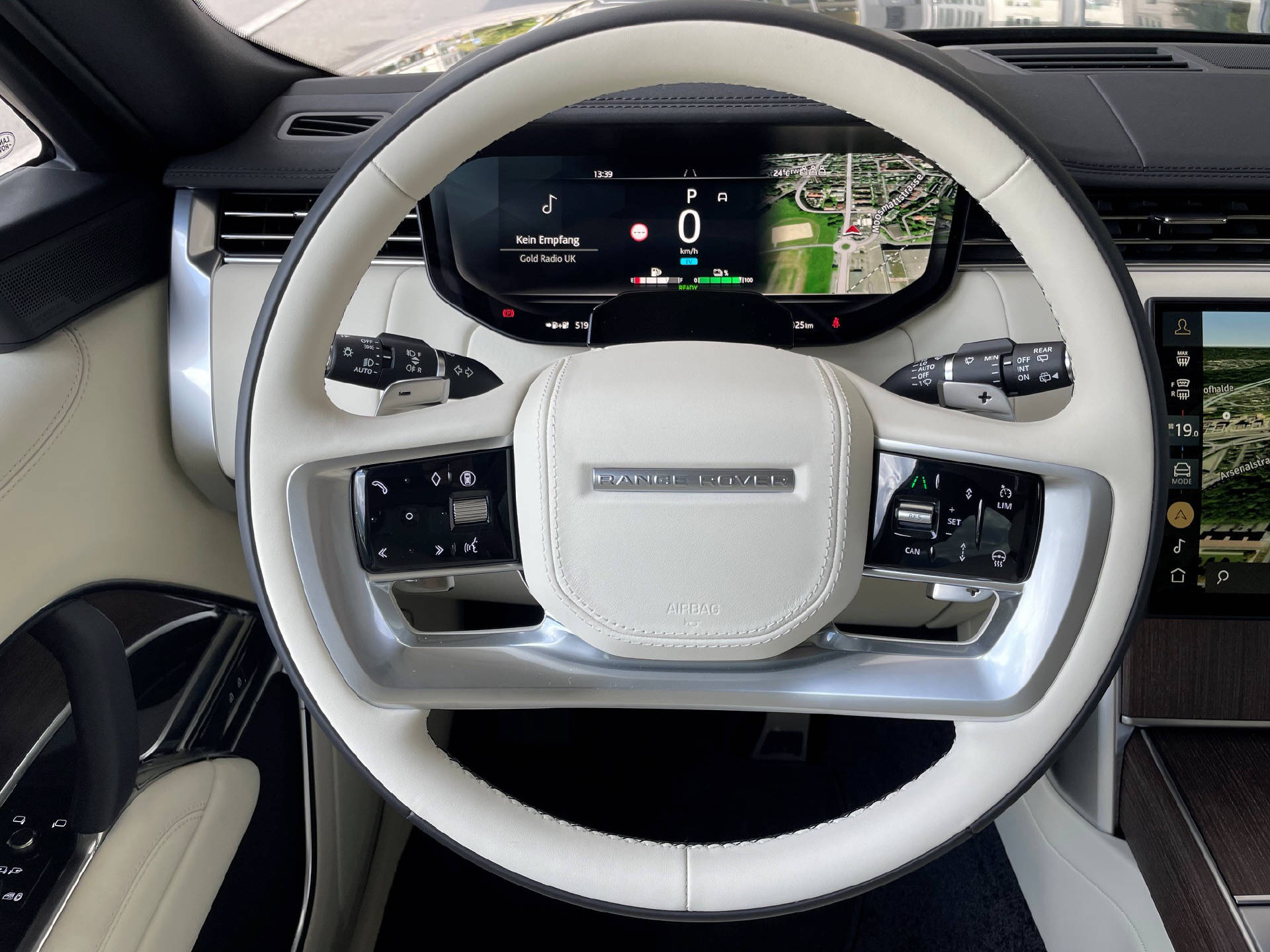 LAND ROVER Range Rover 3.0 I6 P460e HSE-image-7