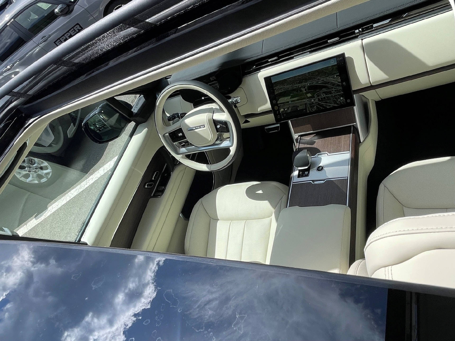LAND ROVER Range Rover 3.0 I6 P460e HSE-image-21