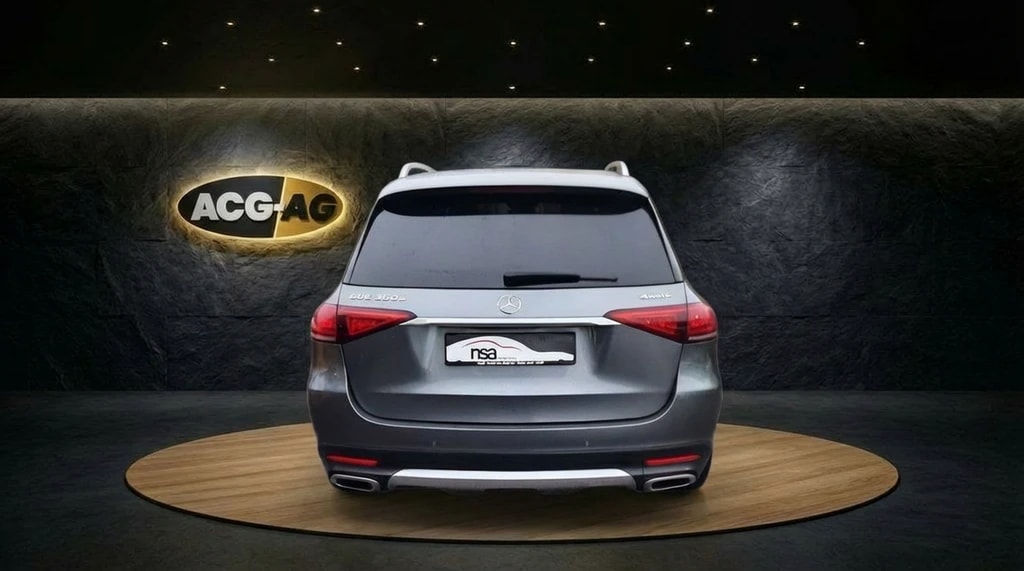 MERCEDES-BENZ GLE 350 e 4Matic 9G-Tronic ** NP 104'800.– ** SOH 97,6% ** Nappa ** 360° ** Sitzh. V+H ** Memory **-image-4