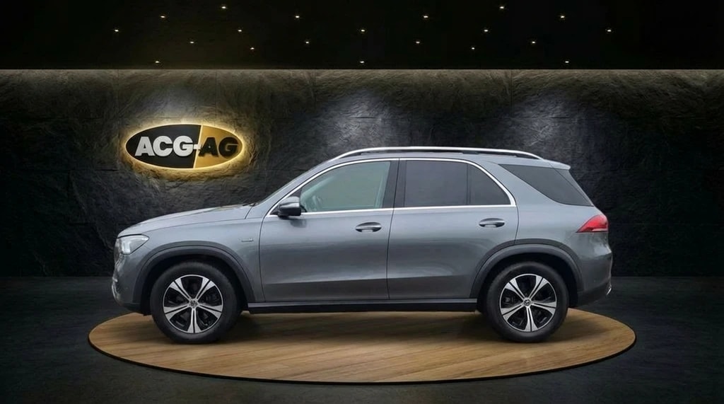 MERCEDES-BENZ GLE 350 e 4Matic 9G-Tronic ** NP 104'800.– ** SOH 97,6% ** Nappa ** 360° ** Sitzh. V+H ** Memory **-image-5
