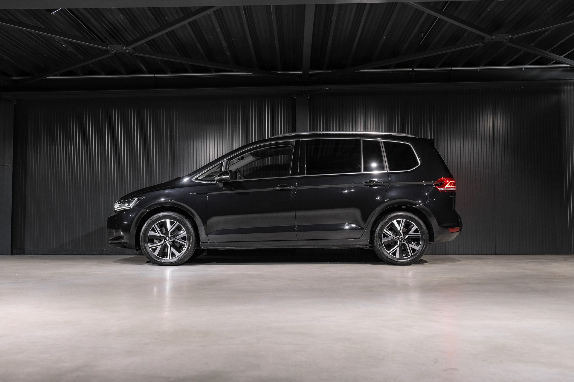 VW Touran 1.5 TSI EVO Highline DSG-image-8