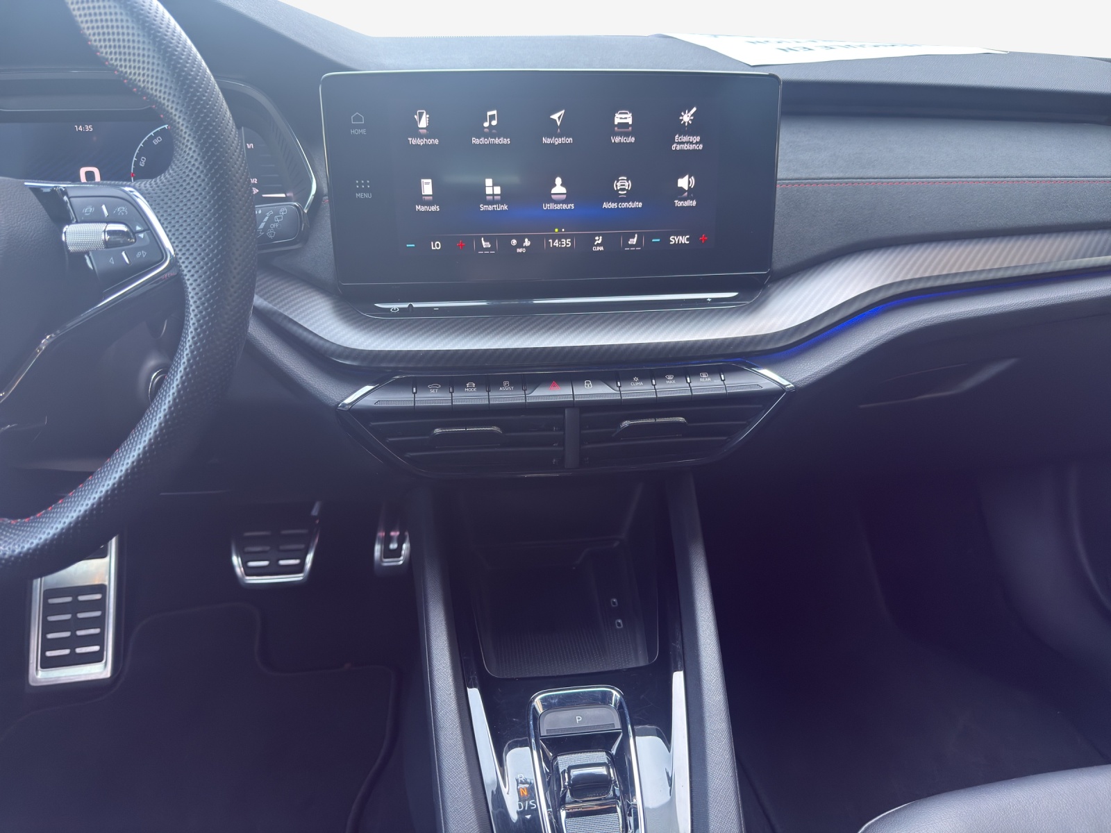 SKODA Octavia Combi 2.0 TSI DSG RS-image-10