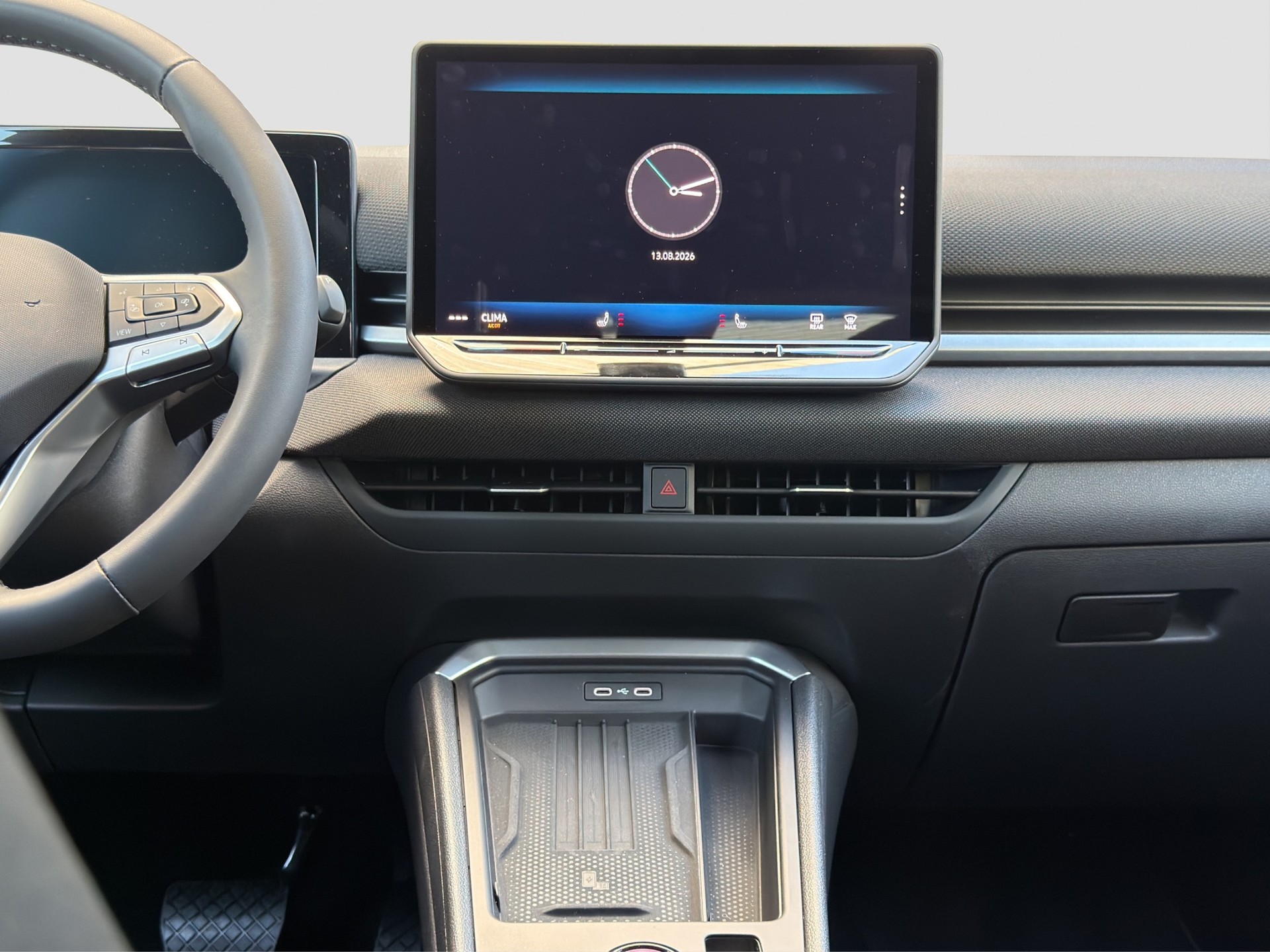 VW T-Roc 1.5 eTSI mHEV Life DSG-image-9