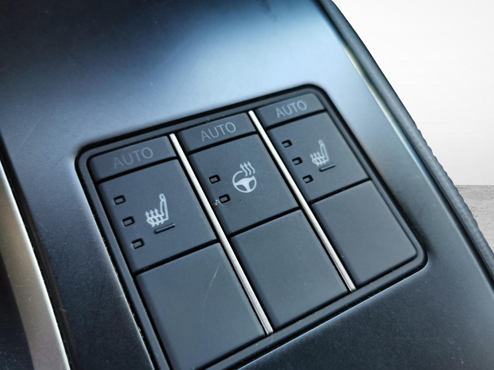 LEXUS UX 250h Comfort-image-15