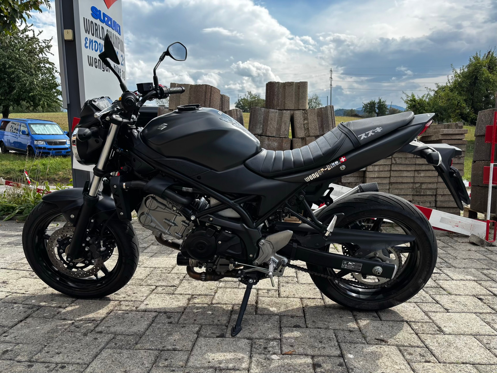 SUZUKI SV 650 ABS L7-image-1