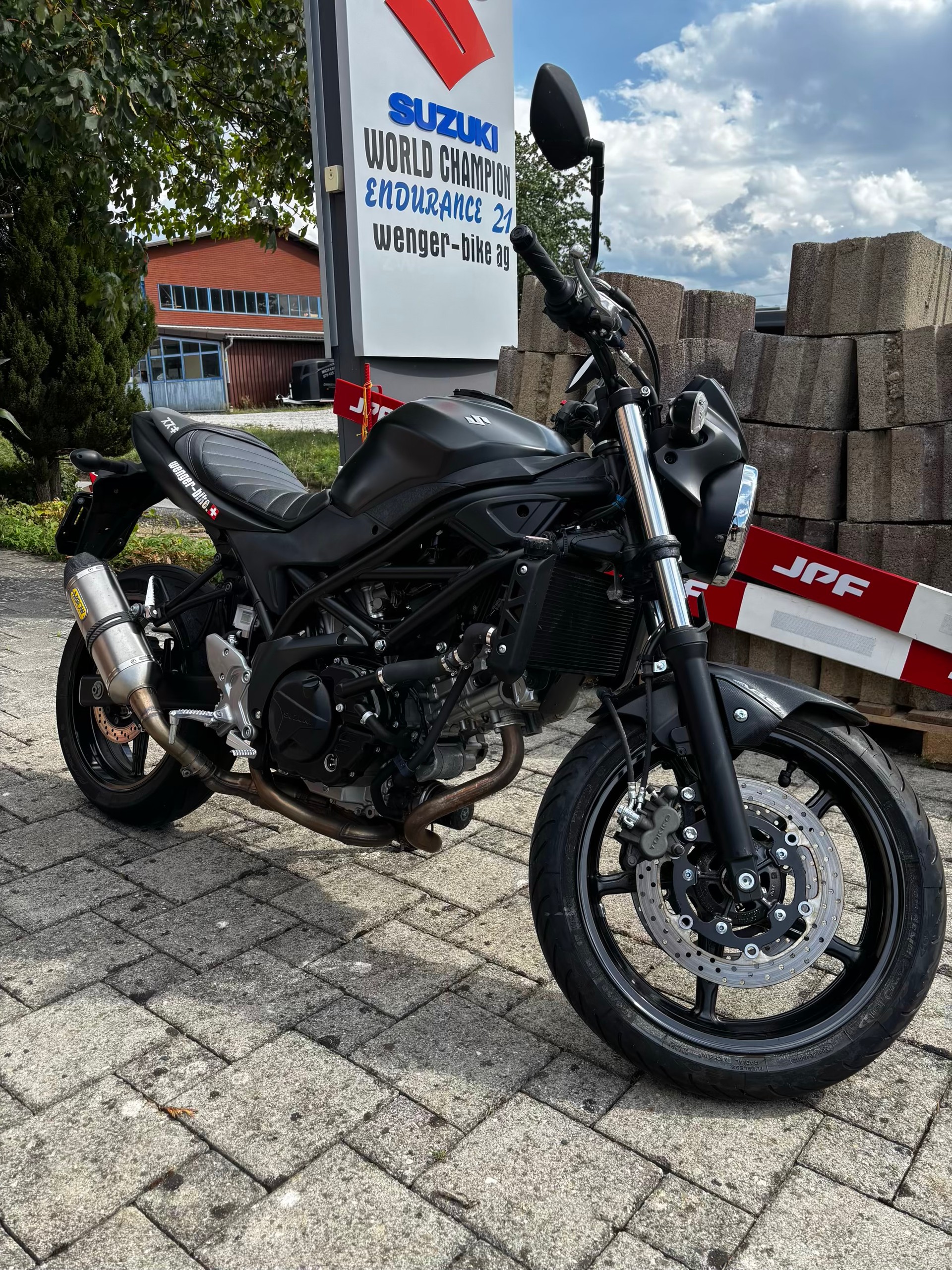 SUZUKI SV 650 ABS L7-image-3