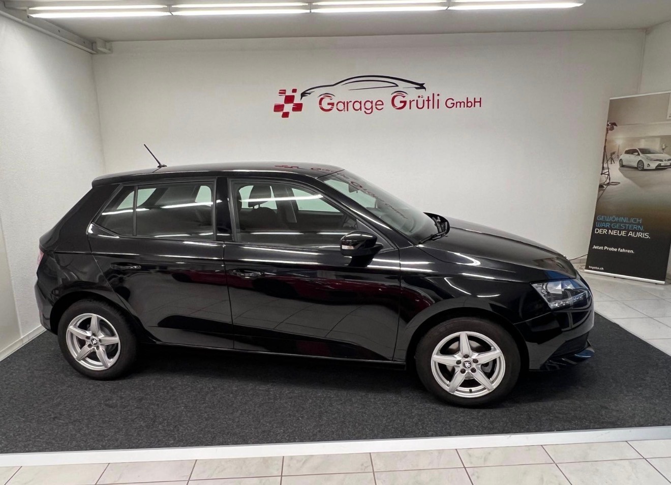 SKODA Fabia 1.0 MPI Active-showroom-element-1