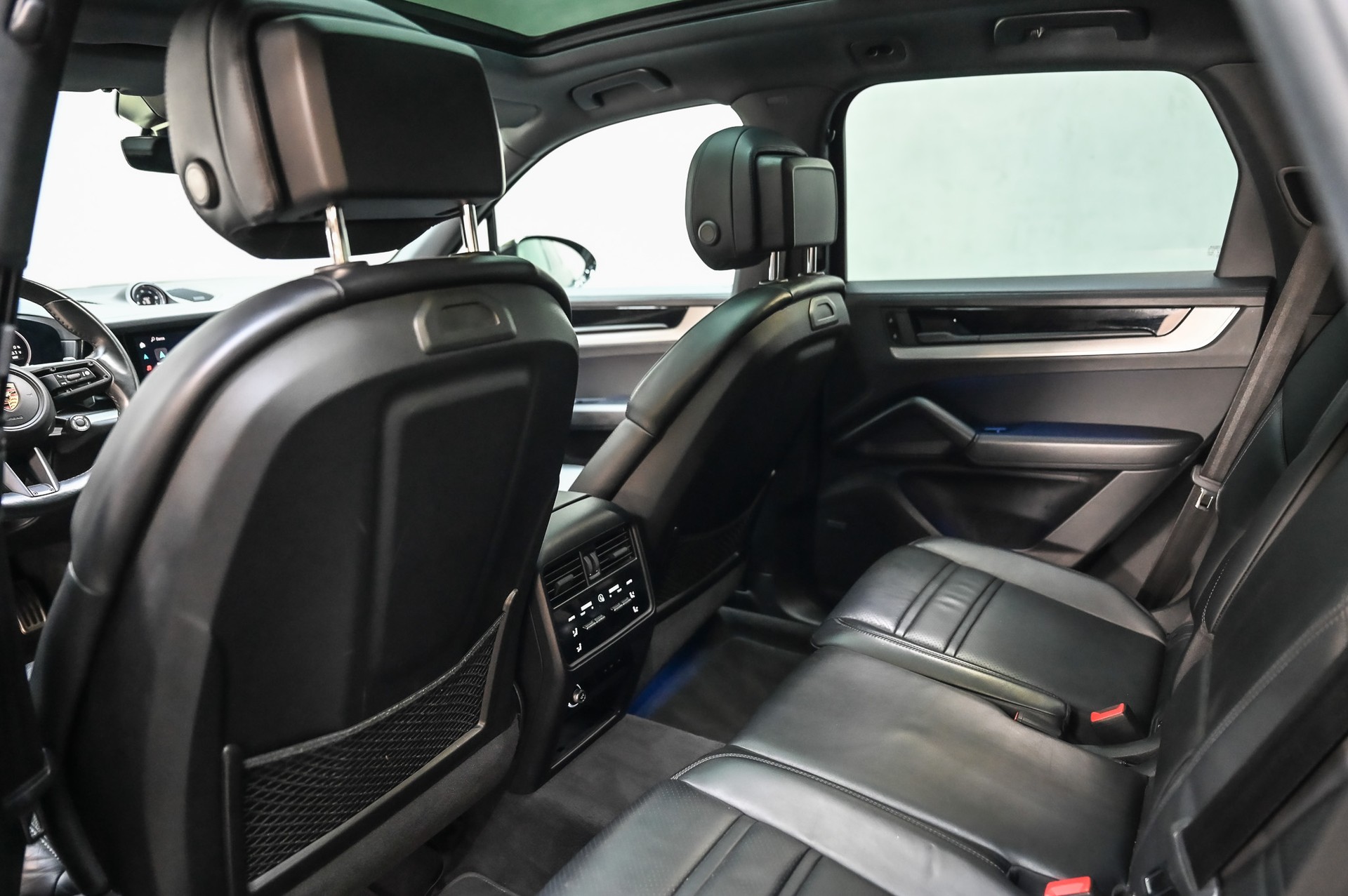 PORSCHE Cayenne S E-Hybrid-image-33