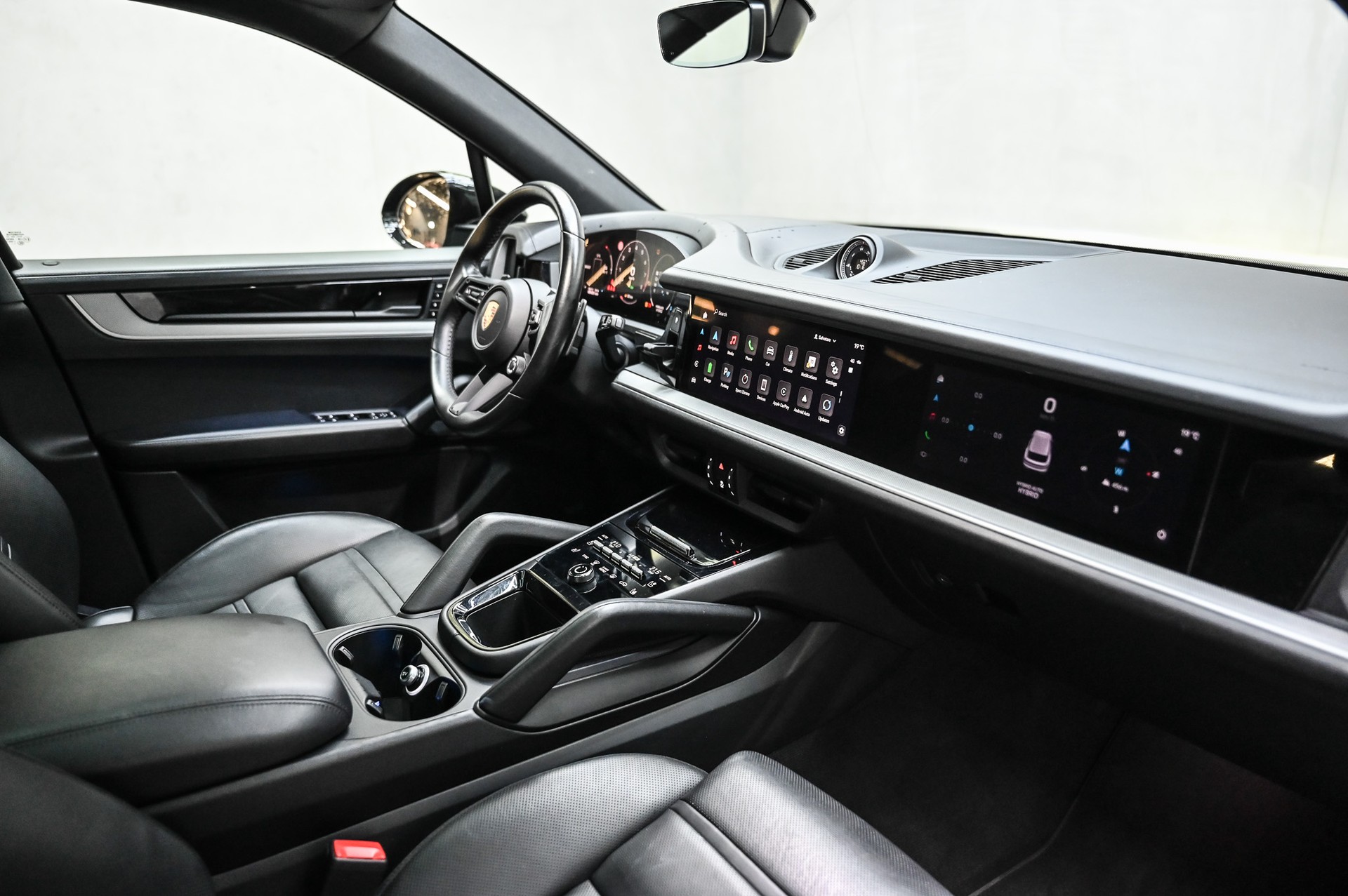PORSCHE Cayenne S E-Hybrid-image-23