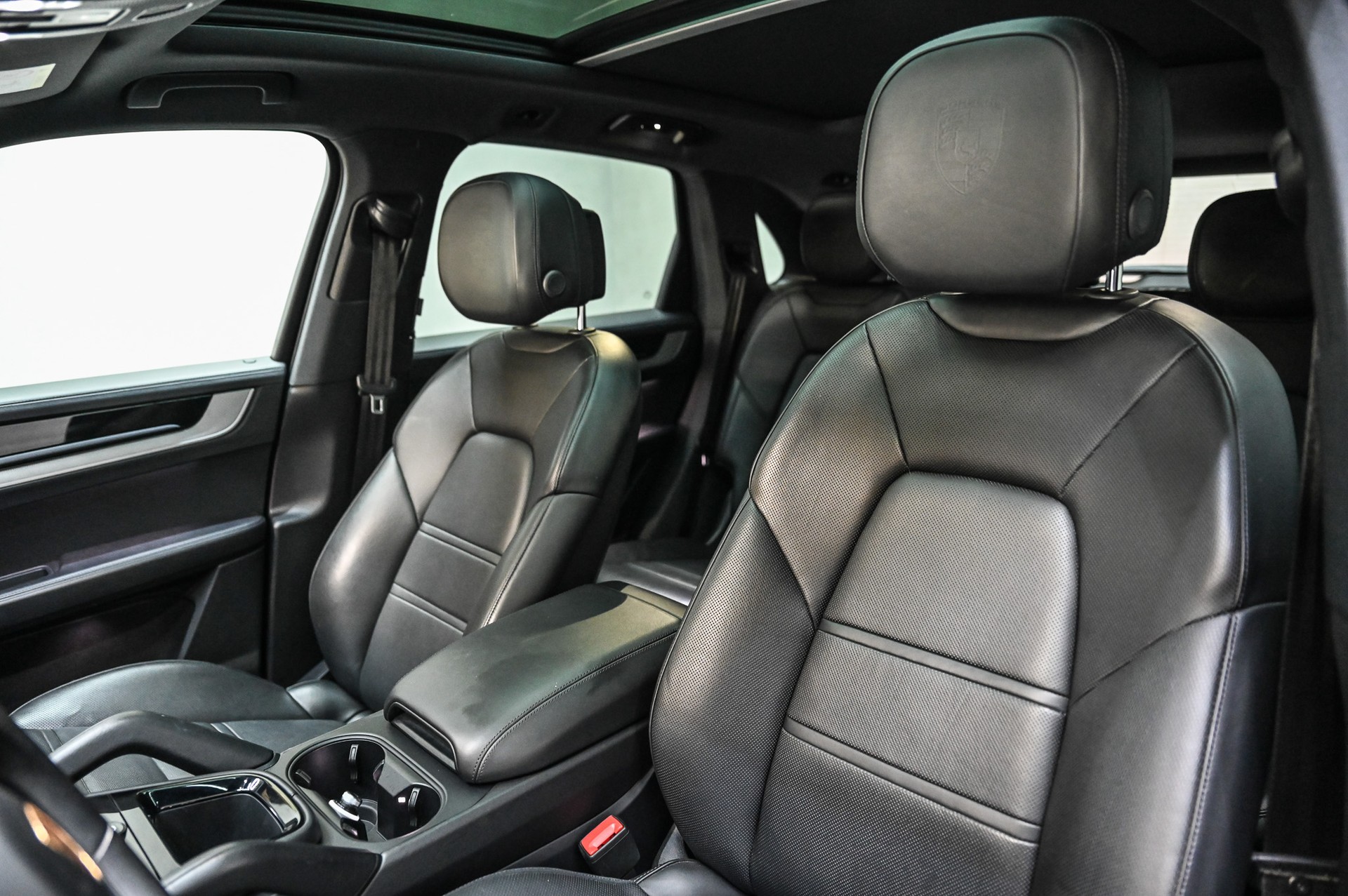 PORSCHE Cayenne S E-Hybrid-image-28