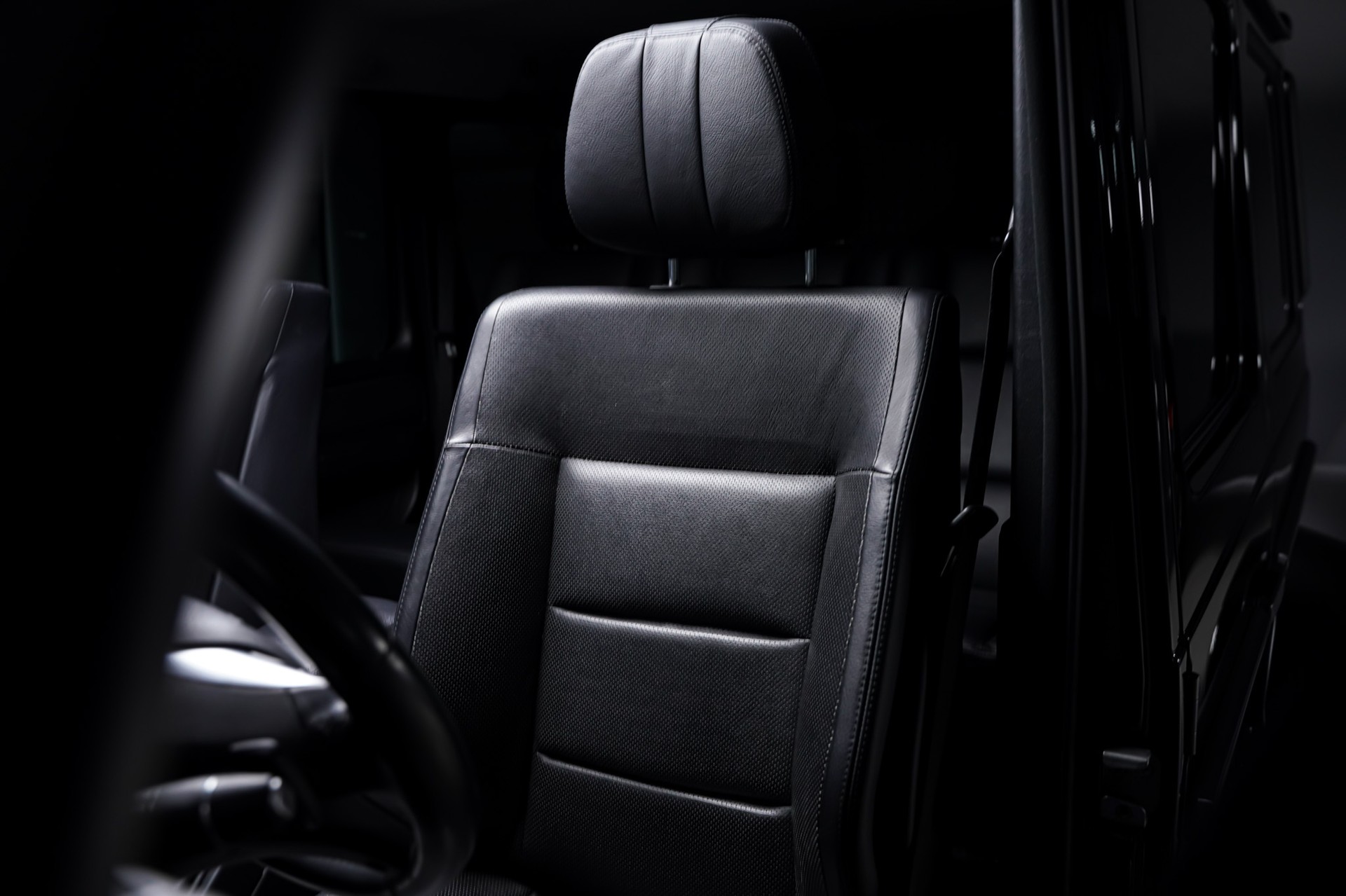 MERCEDES-BENZ G 350 d 7G-Tronic-image-11