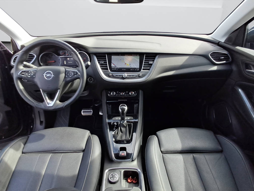 OPEL Grandland X 1.6 T Ultimate-image-10