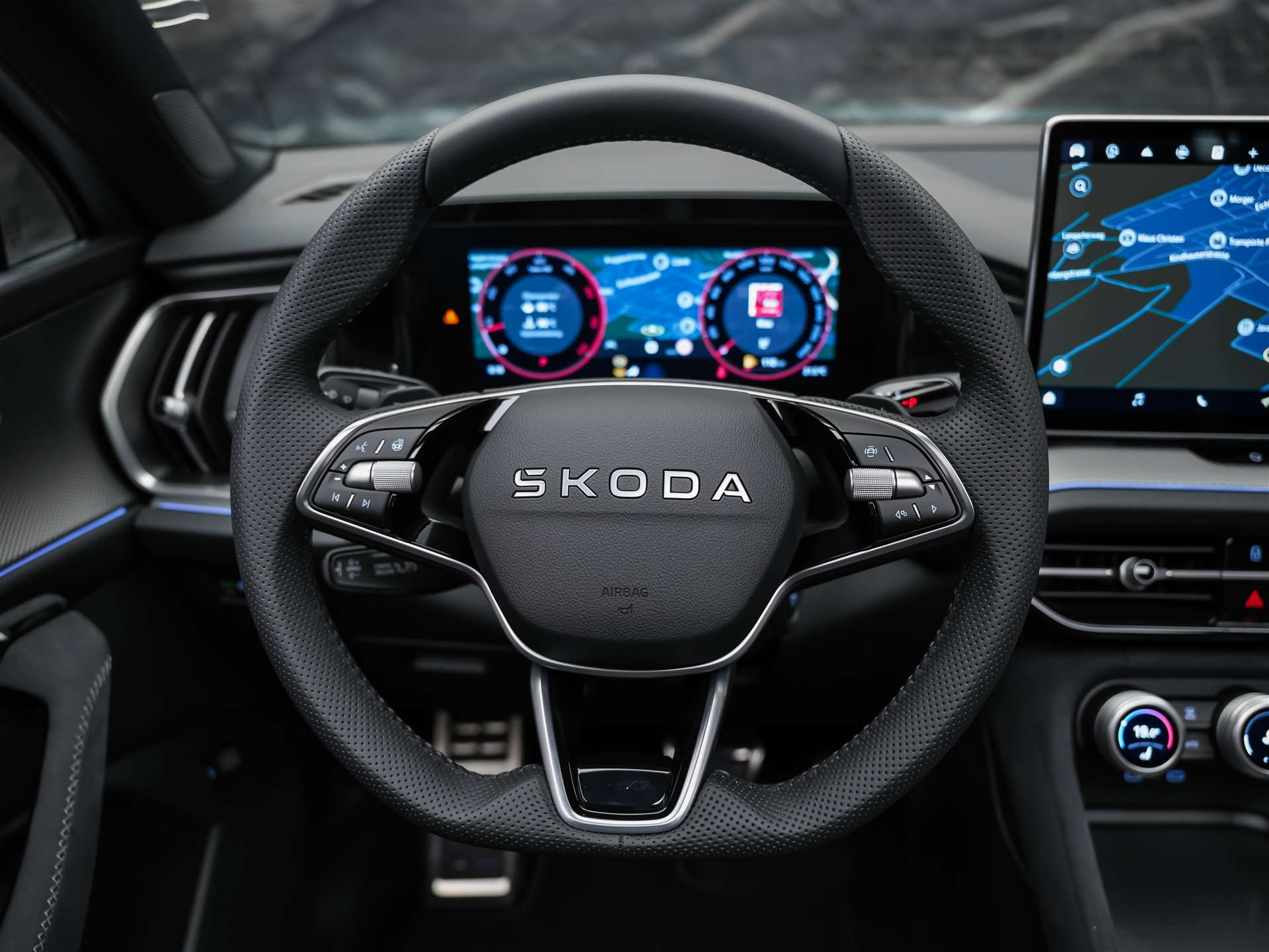 SKODA Kodiaq 2.0 TDI Sportline 4x4 *Panorama*Matrix LED*Anhängerkupplung*-image-30